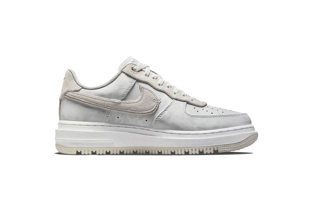 Coco Shoes Nike Air Force 1 Luxe Triple White DD9605-100