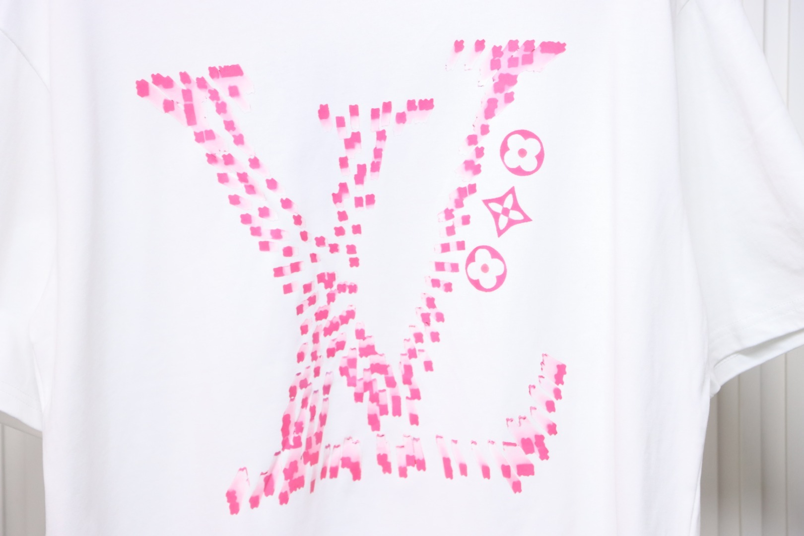 Coco Shoes Louis Vuitton Lettering Print Logo T-shirt White