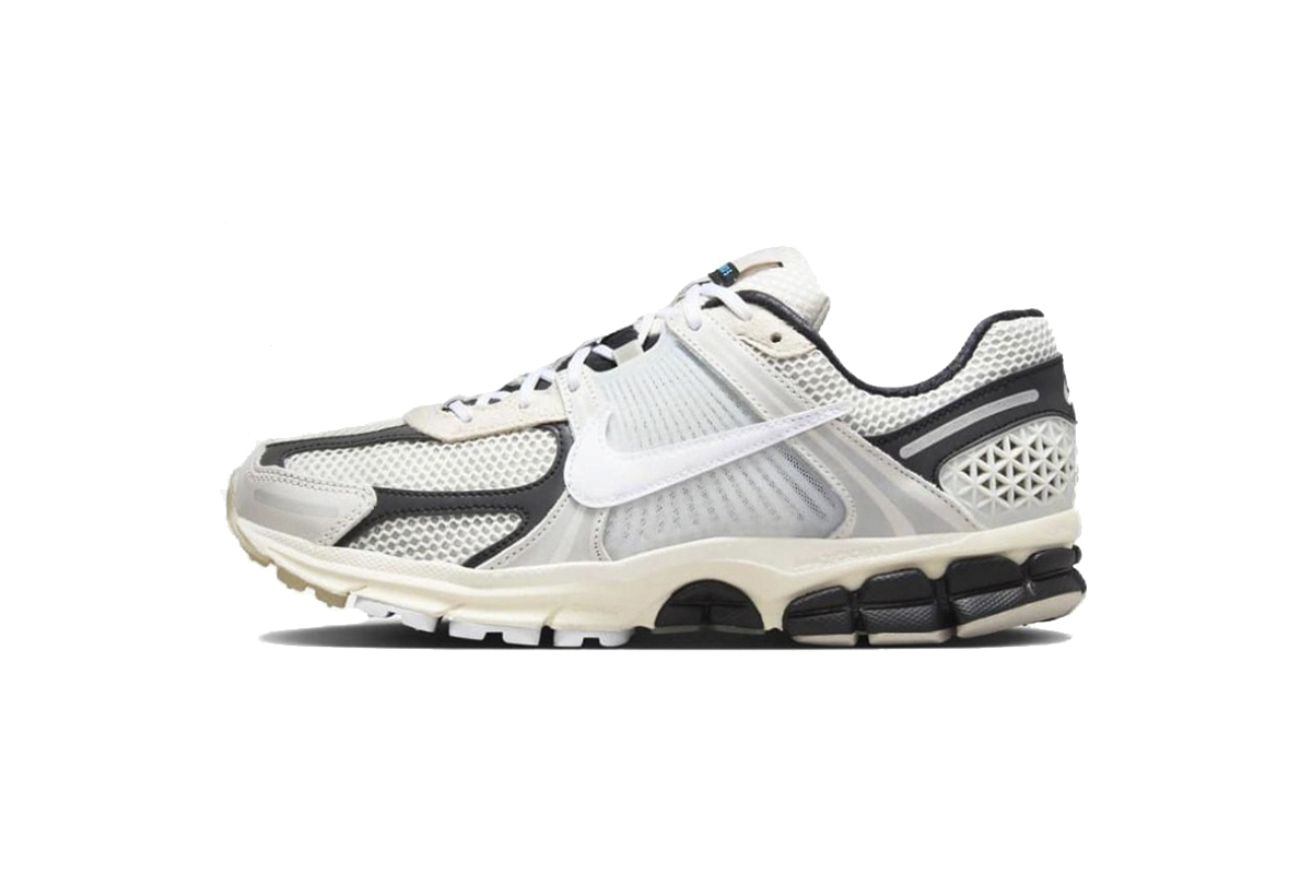 Nike Zoom Vomero 5 Supersonic FN7649-110