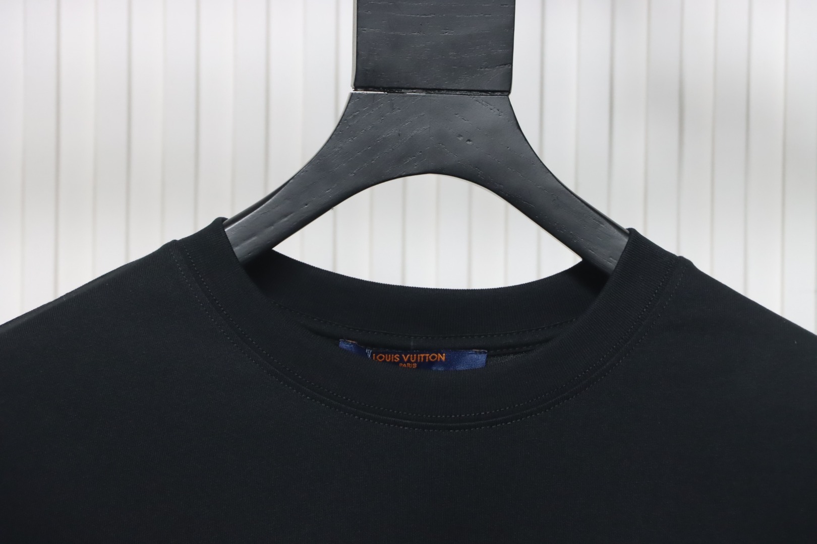 Louis Vuitton Pink Embossed Logo Print T-shirt Black