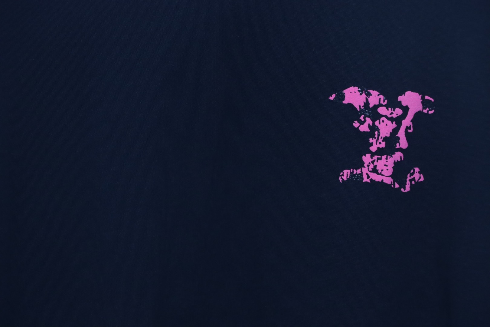 Louis Vuitton Pink Embossed Logo Print T-shirt Black