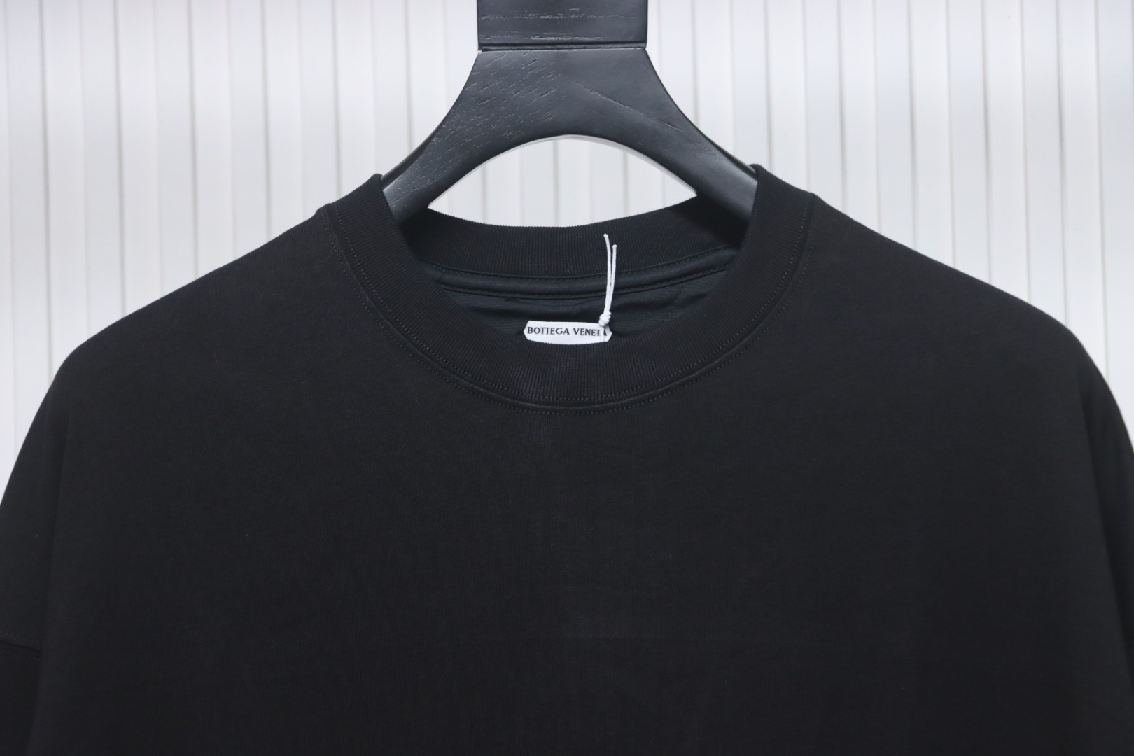 Bottega Veneta Loose Long Sleeve T-shirt With Horizontal Seams On The Back Black
