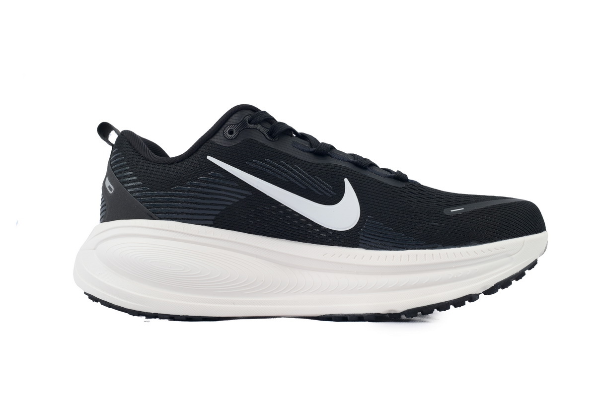 Nike Zoom Vomero 18 Black HM6803-007