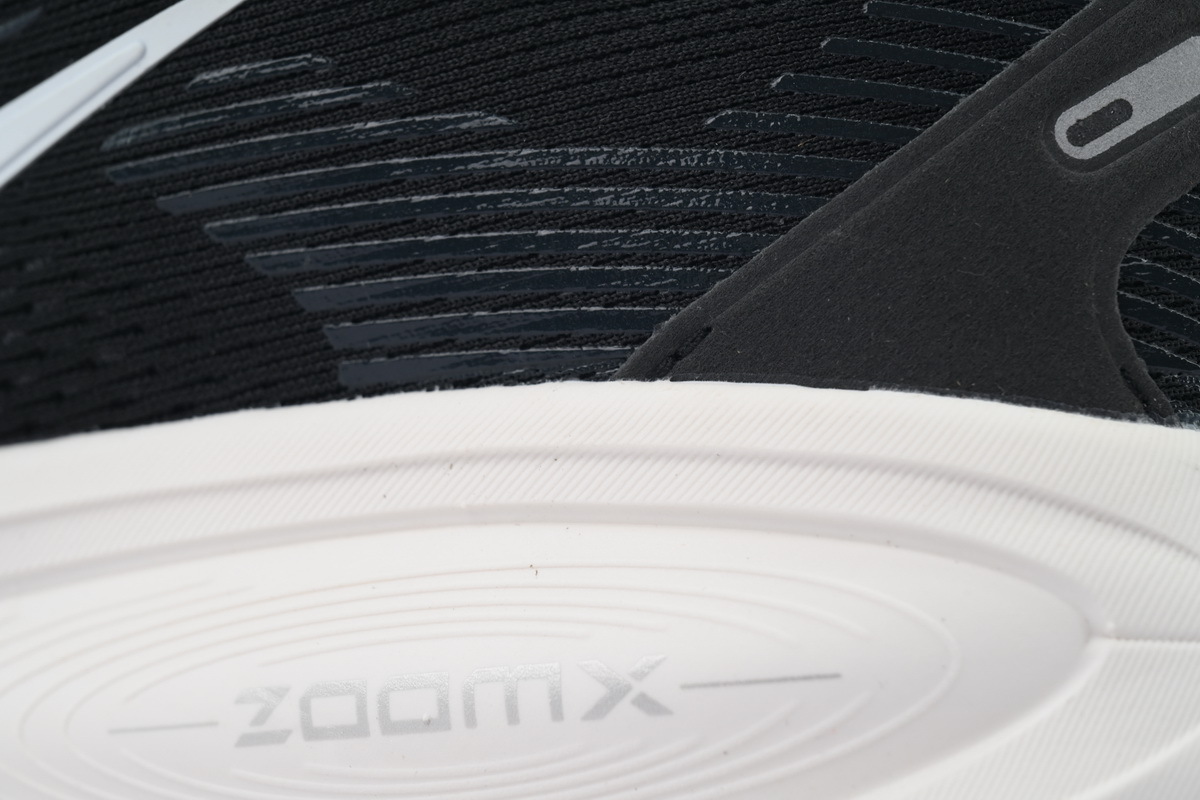 Nike Zoom Vomero 18 Black HM6803-007