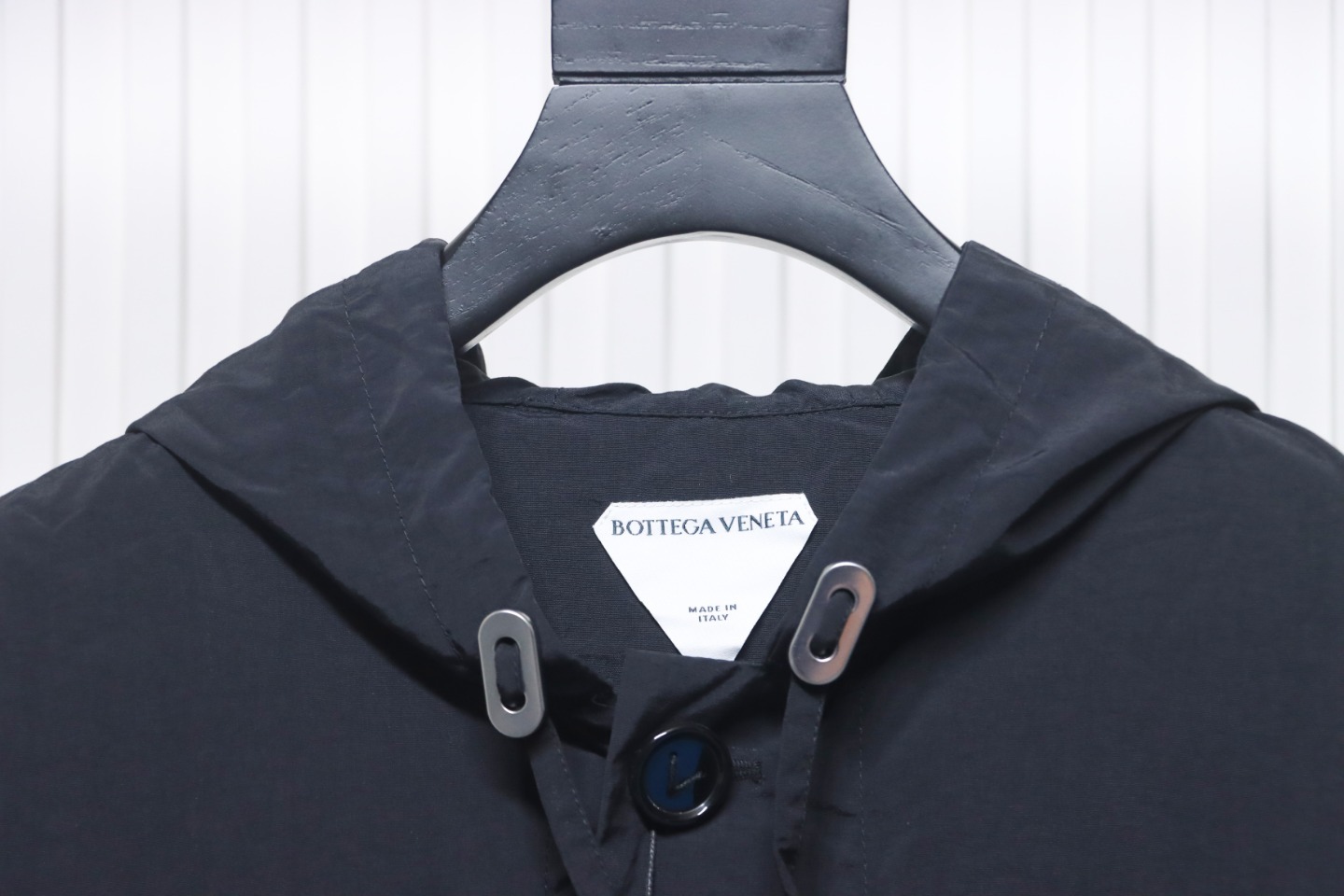 Bottega Veneta Packable Tech Nylon Hooded Jacket In Black