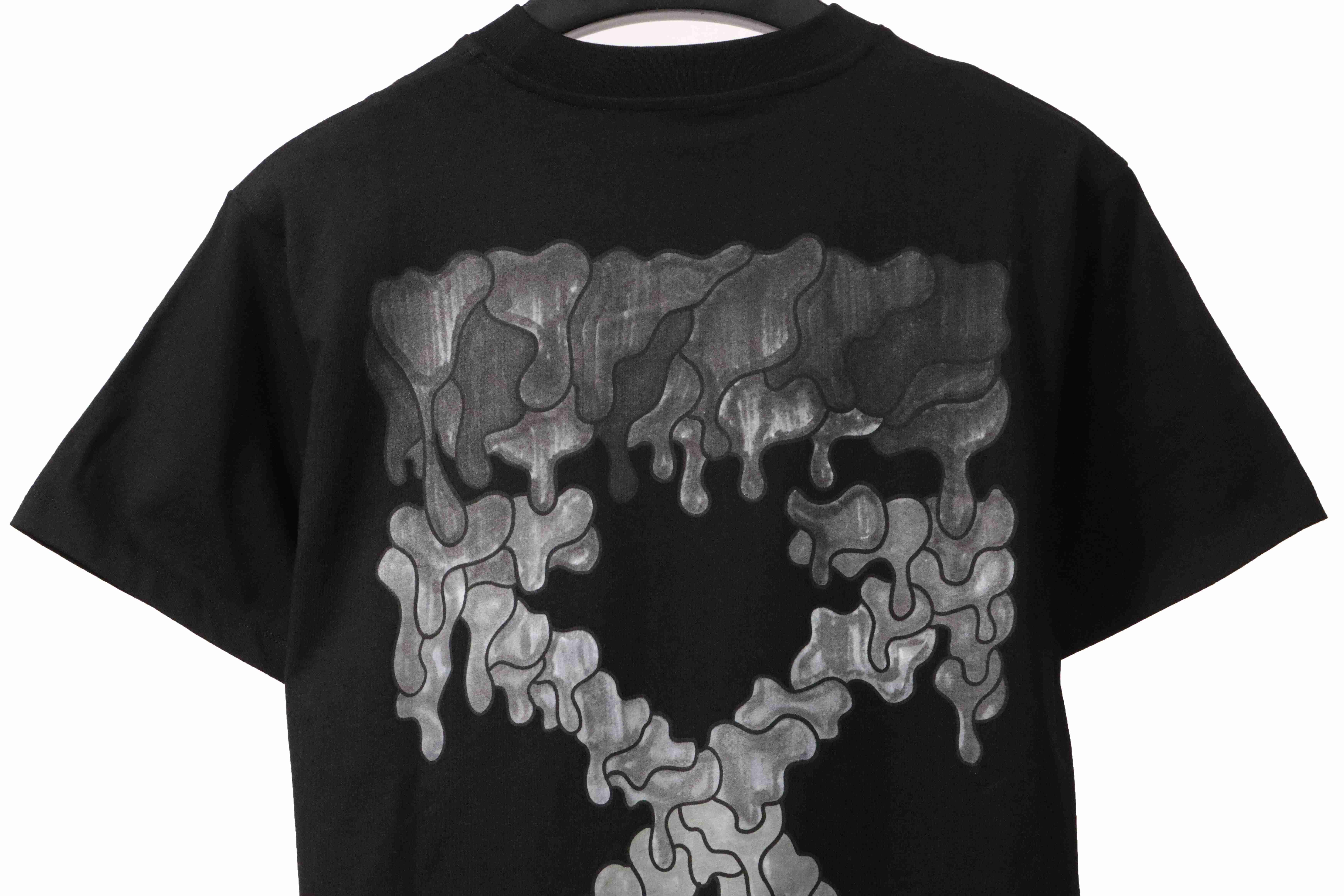 Coco Shoes Off-white Grey Marker Arrows Black T-Shirt