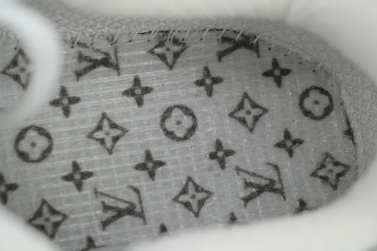 Louis Vuitton Runner Tatic White