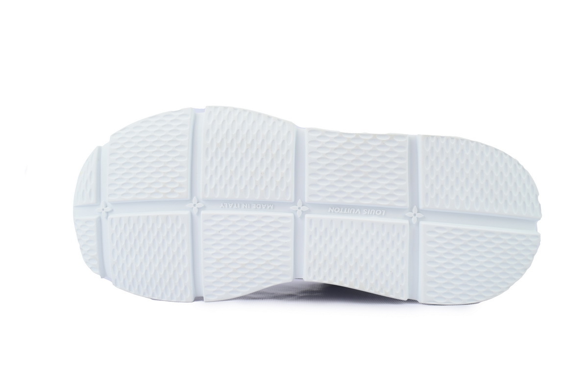 Louis Vuitton Runner Classic Sneaker White Green 1AHSUG