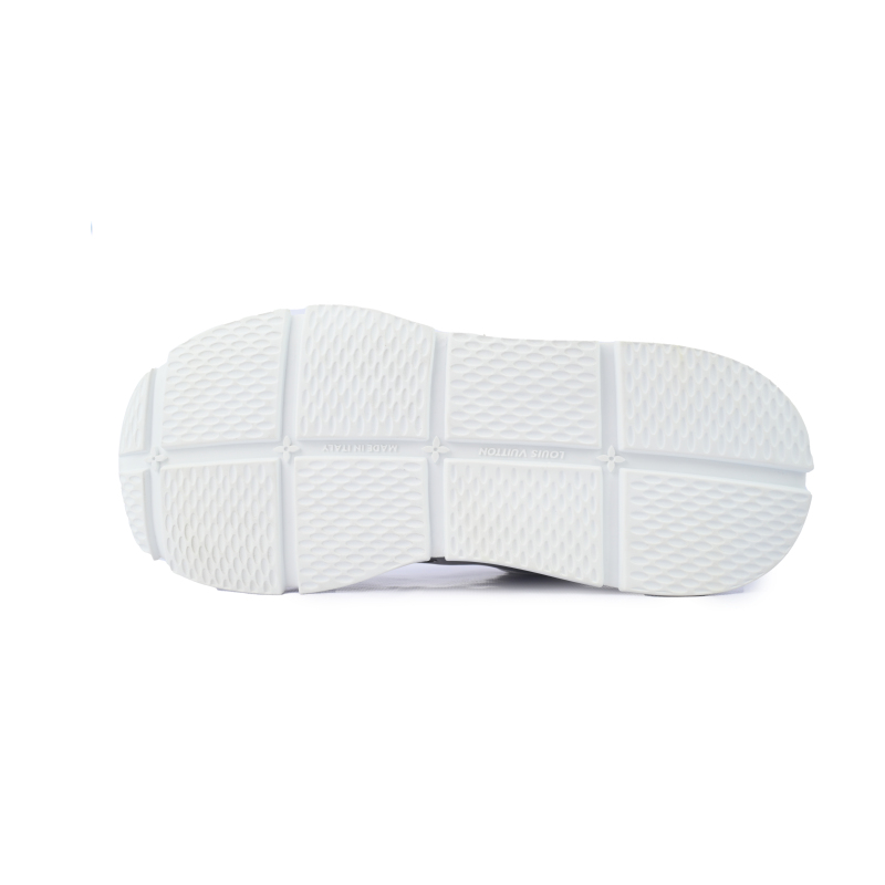 Louis Vuitton Runner Classic Sneaker White 1AHSTF