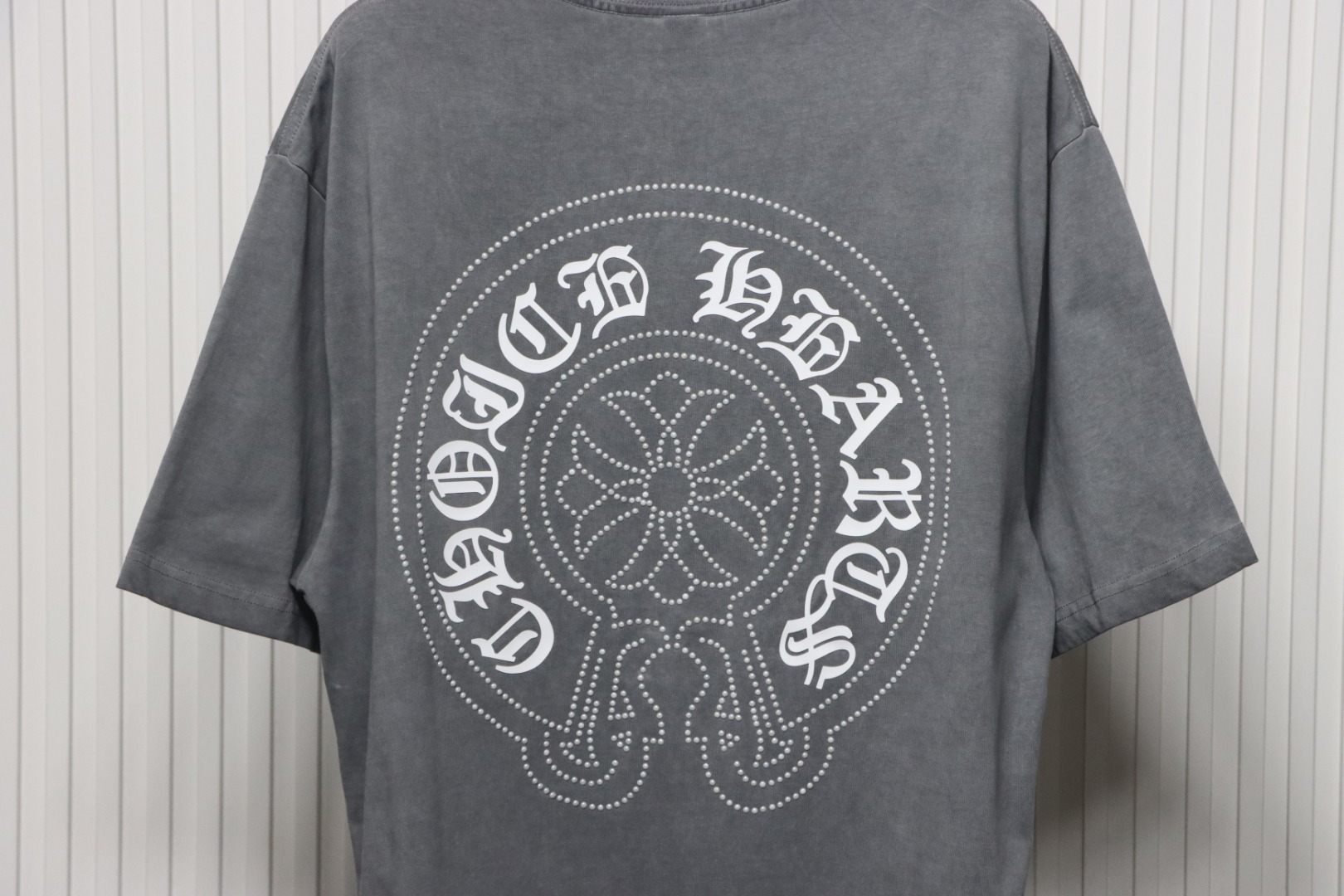 Coco Shoes Chrome Hearts Back White Horseshoe Print Grey T-Shirt 