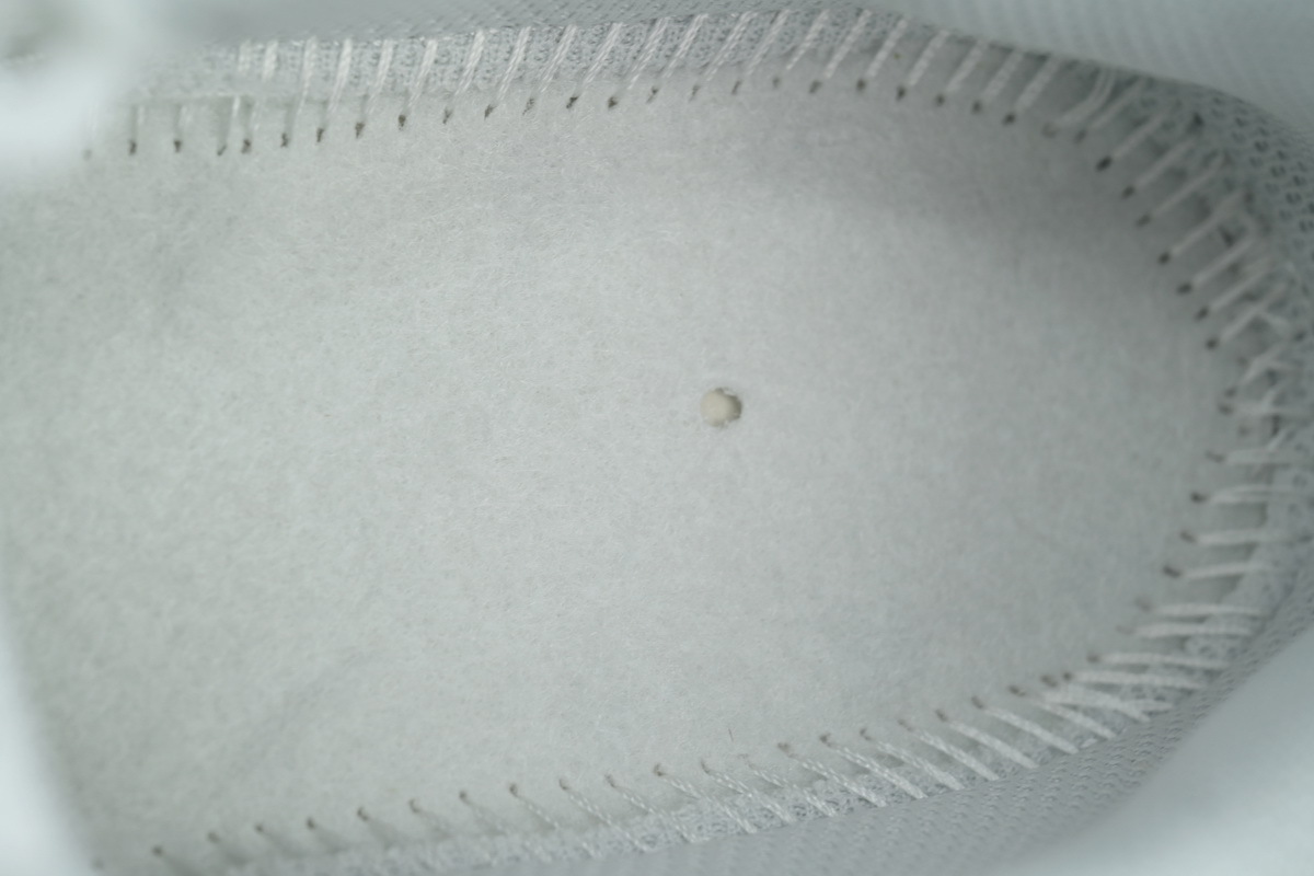 Coco Shoes Nike V5 RNR 'Parachute Beige Metallic Pewter' HJ5228-102