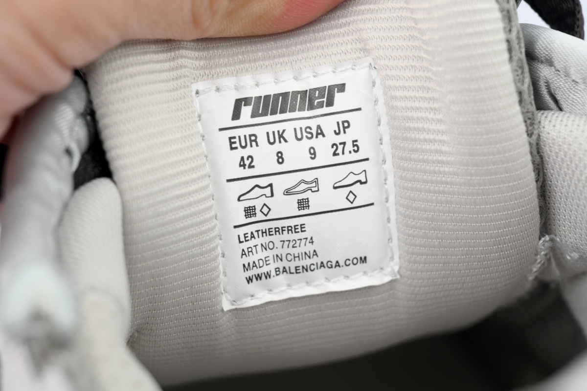 Balenciaga Runner Sneaker Grey Brown 772774 W3RMU 2000