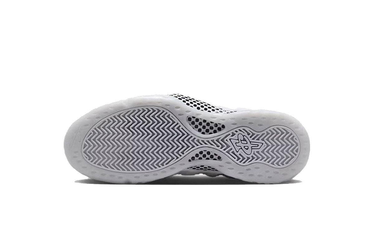 Nike Air Foamposite One Triple White HJ5195-100