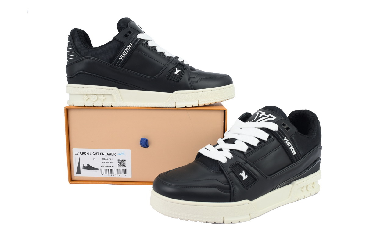 Coco Shoes Louis Vuitton Trainer Black Skin And White Background 