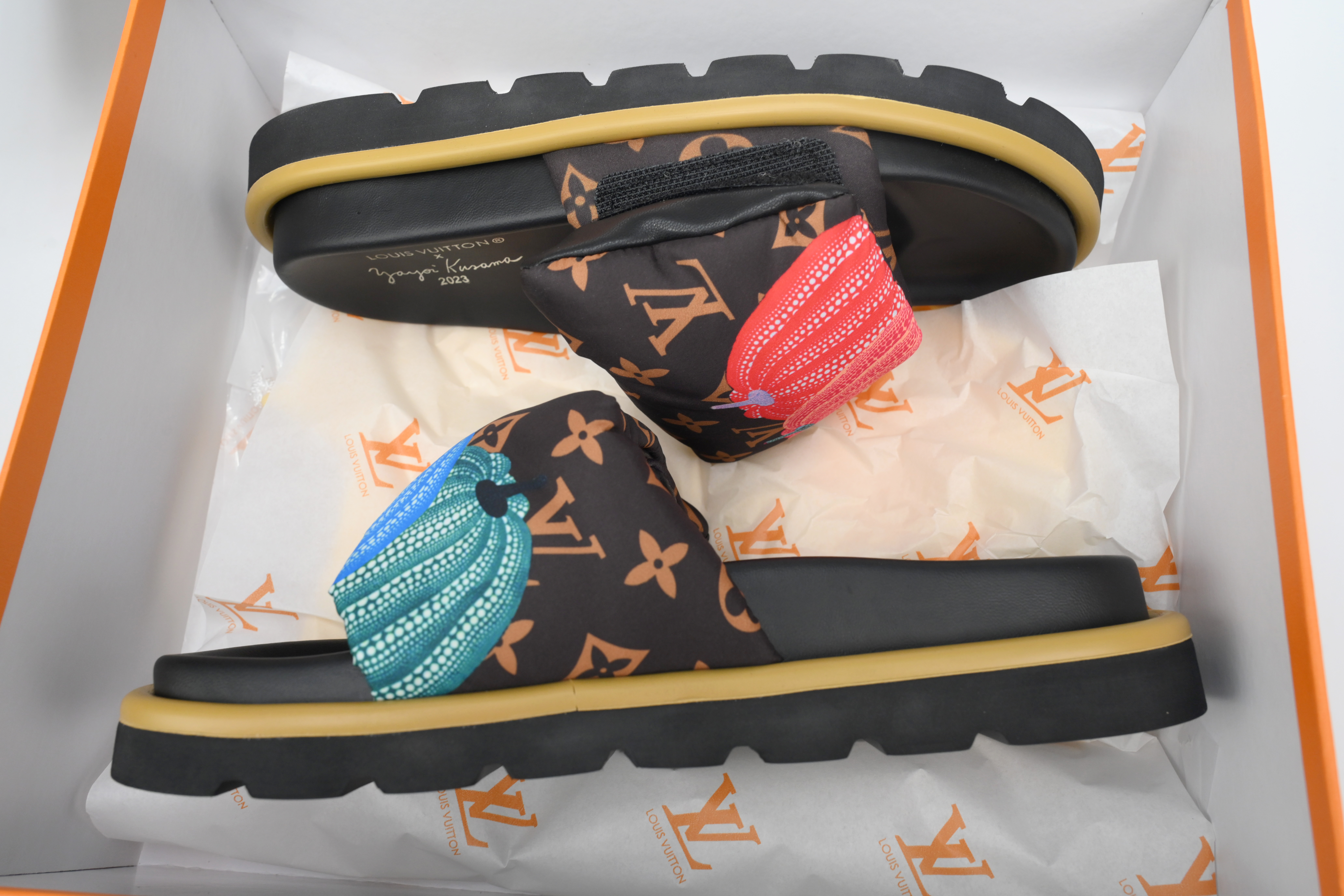 Louis Vuitton Pool Pillow Flat Comfort Mules Color Matching Pumpkin Red And Blue