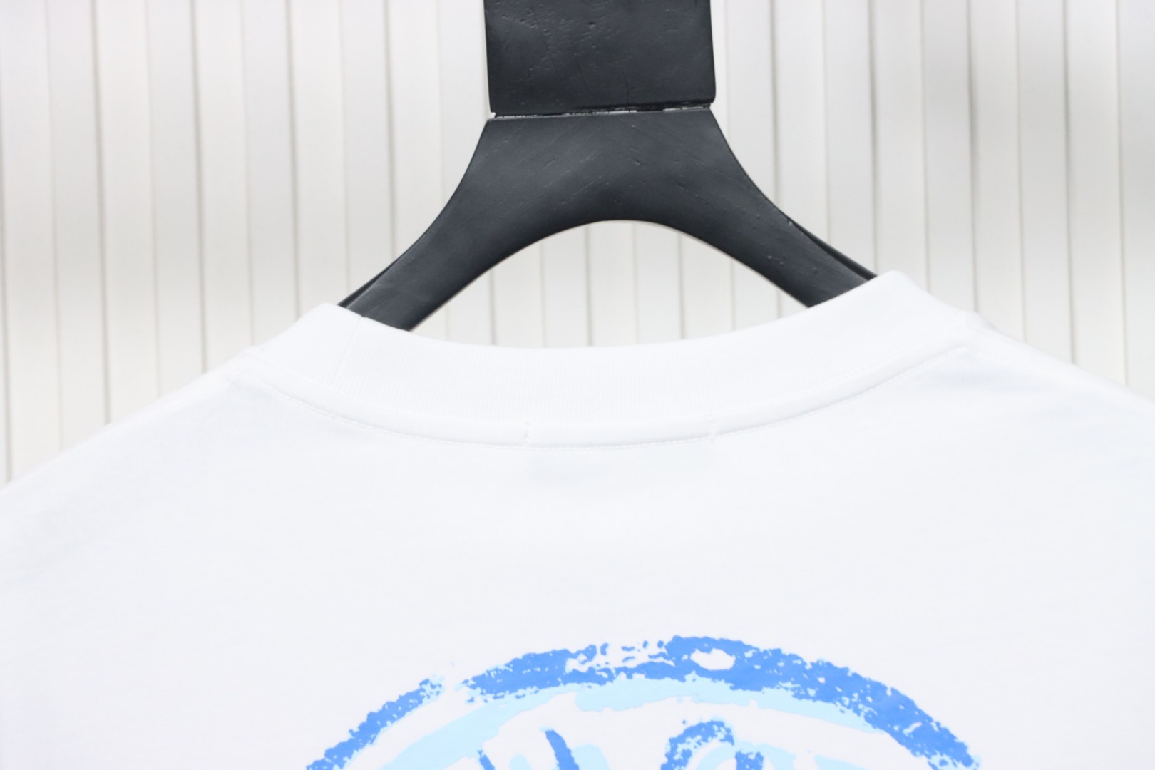 Coco Shoes Chrome Hearts Blue Horseshoe Print White T-Shirt