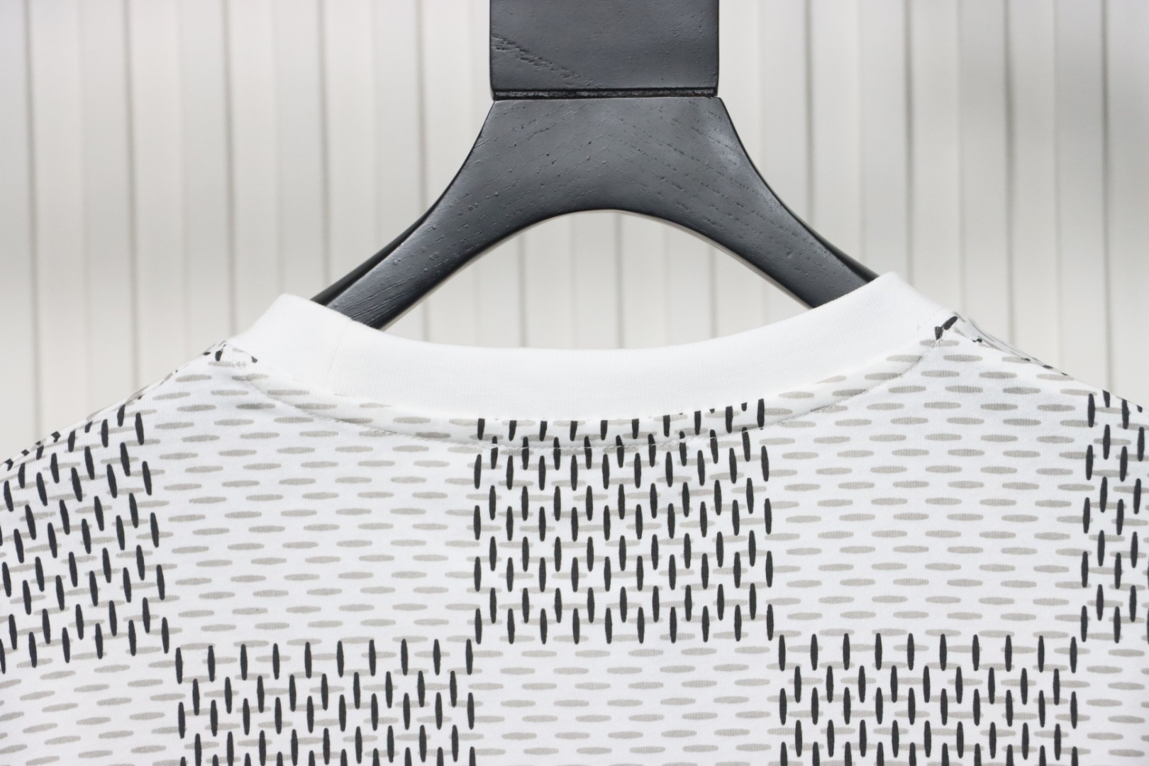 Louis Vuitton Jacquard Damier Short-Sleeved Cotton Crewneck Grey