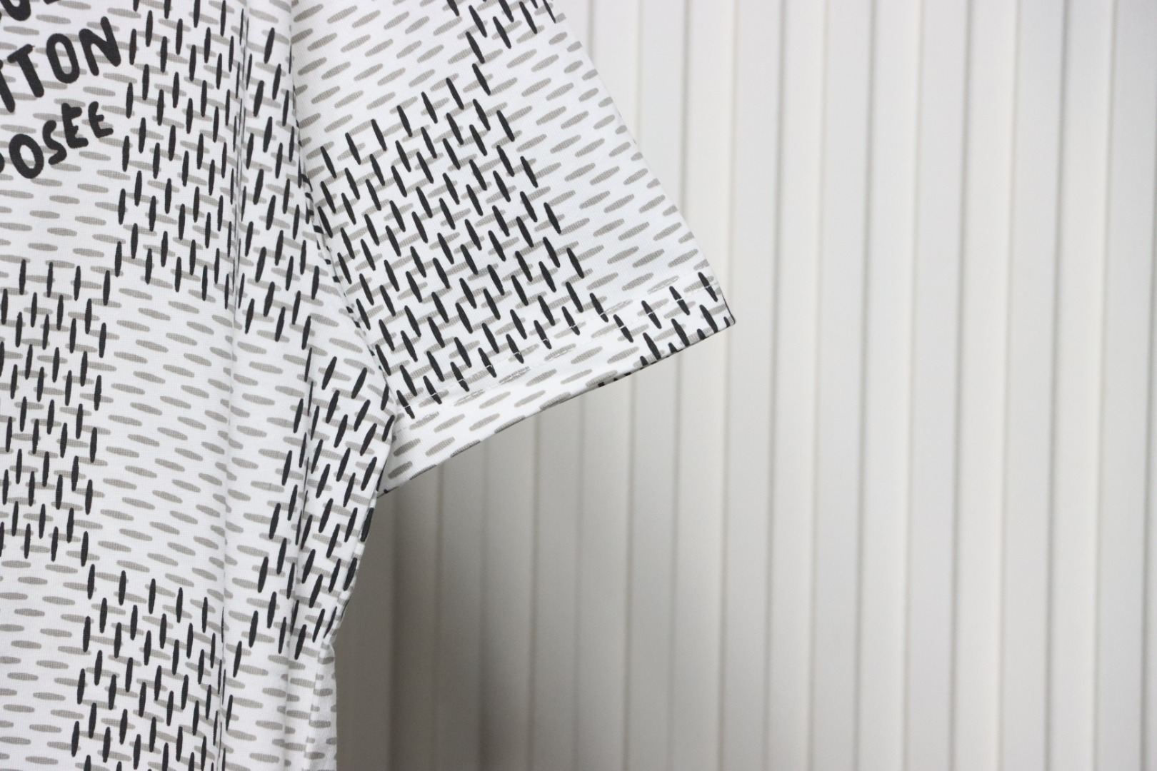 Louis Vuitton Jacquard Damier Short-Sleeved Cotton Crewneck Grey