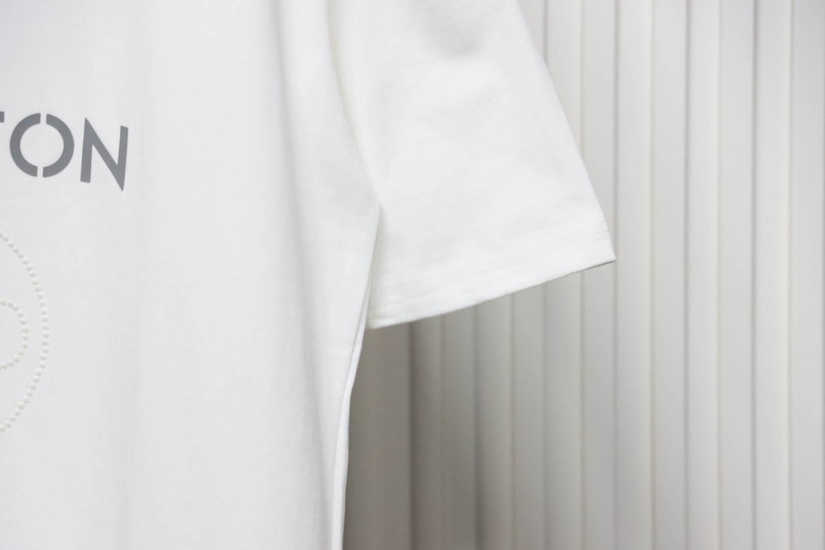 Coco Shoes Louis Vuitton Rhinestone Logo Reflective Lettering Print T-shirt White