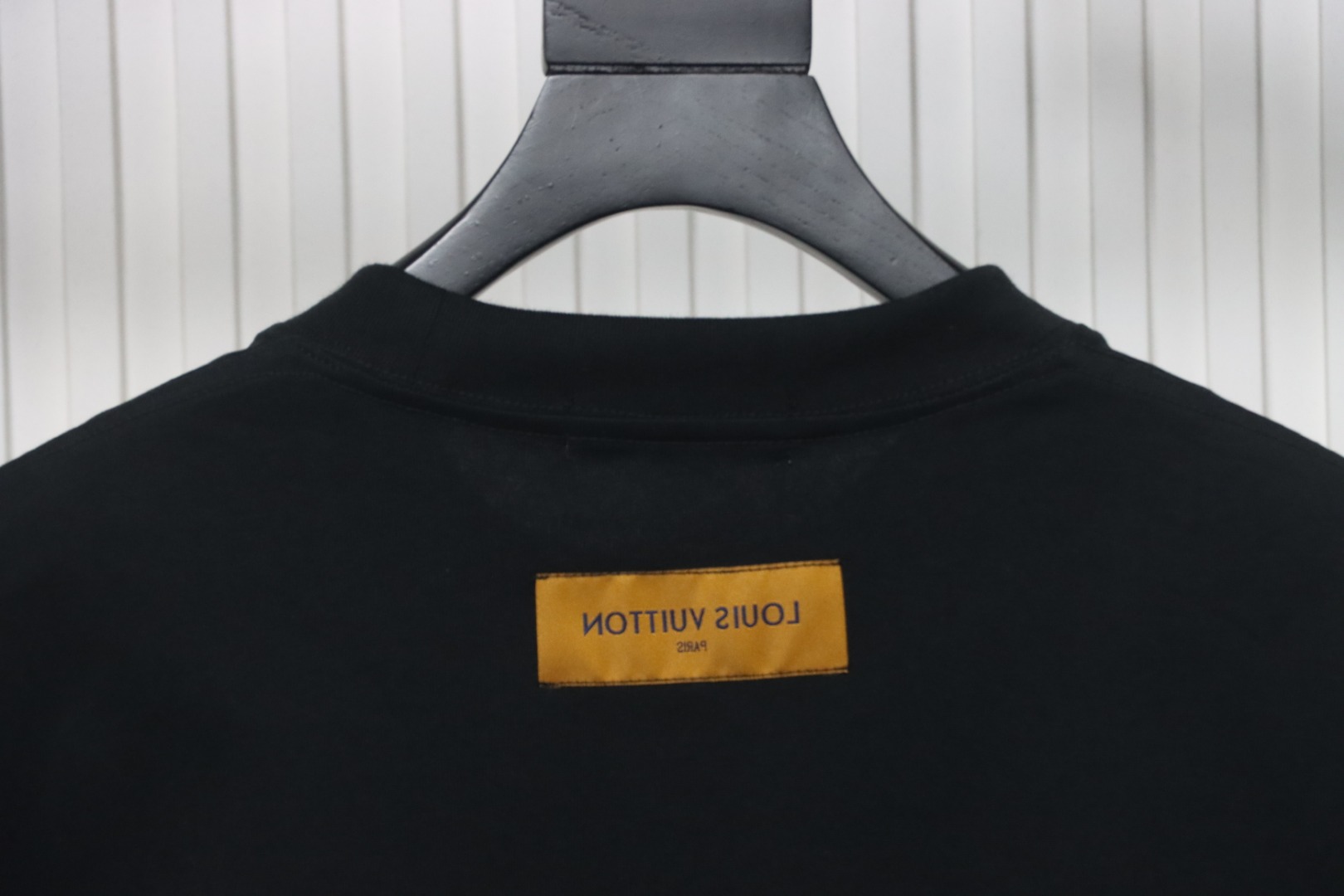 Coco Shoes Louis Vuitton Shield EmbroideryT-shirt Black