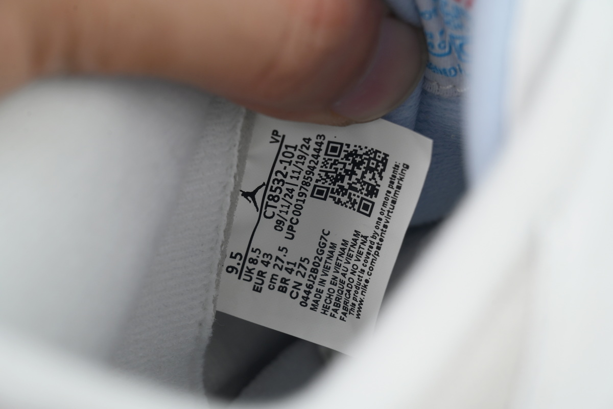 Air Jordan 3 Retro Lucky Shorts White Blue CT8532-101