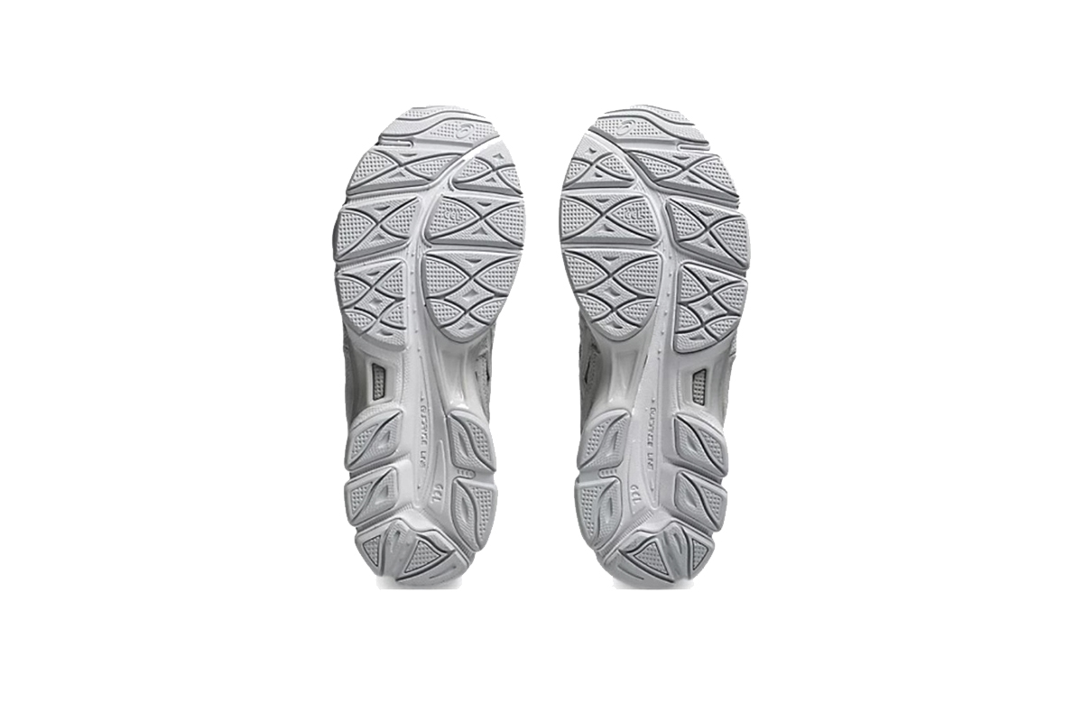 Coco Shoes Asics Gel NYC Cream Cloud Grey