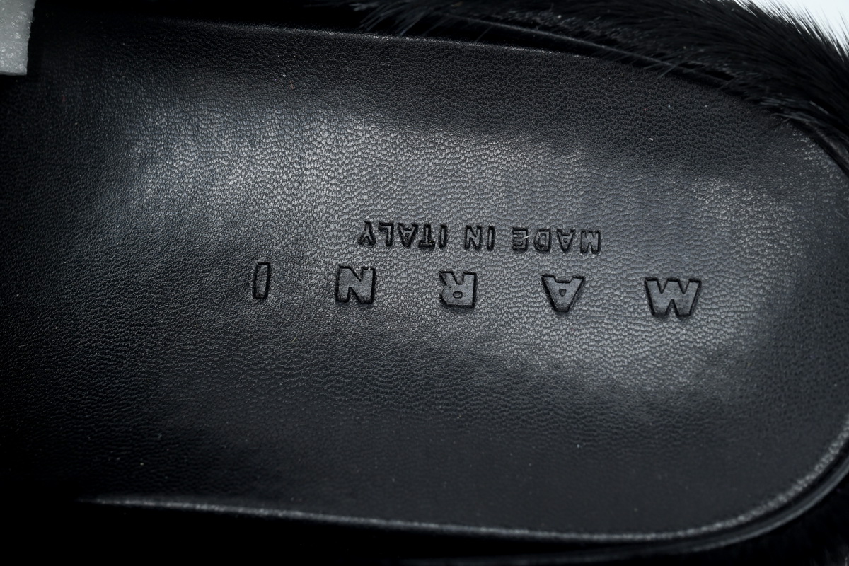 Coco Shoes Marni Long-hair Calfskin Fussbett Sabot Black SBMR000600P412200N99