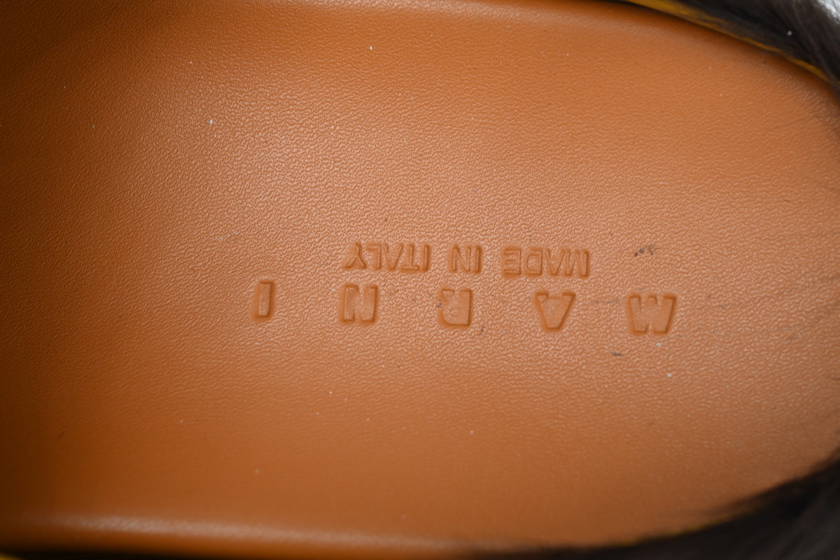 Coco Shoes Marni Long-hair Calfskin Fussbett Sabot Brown SBMS004601P412200M37