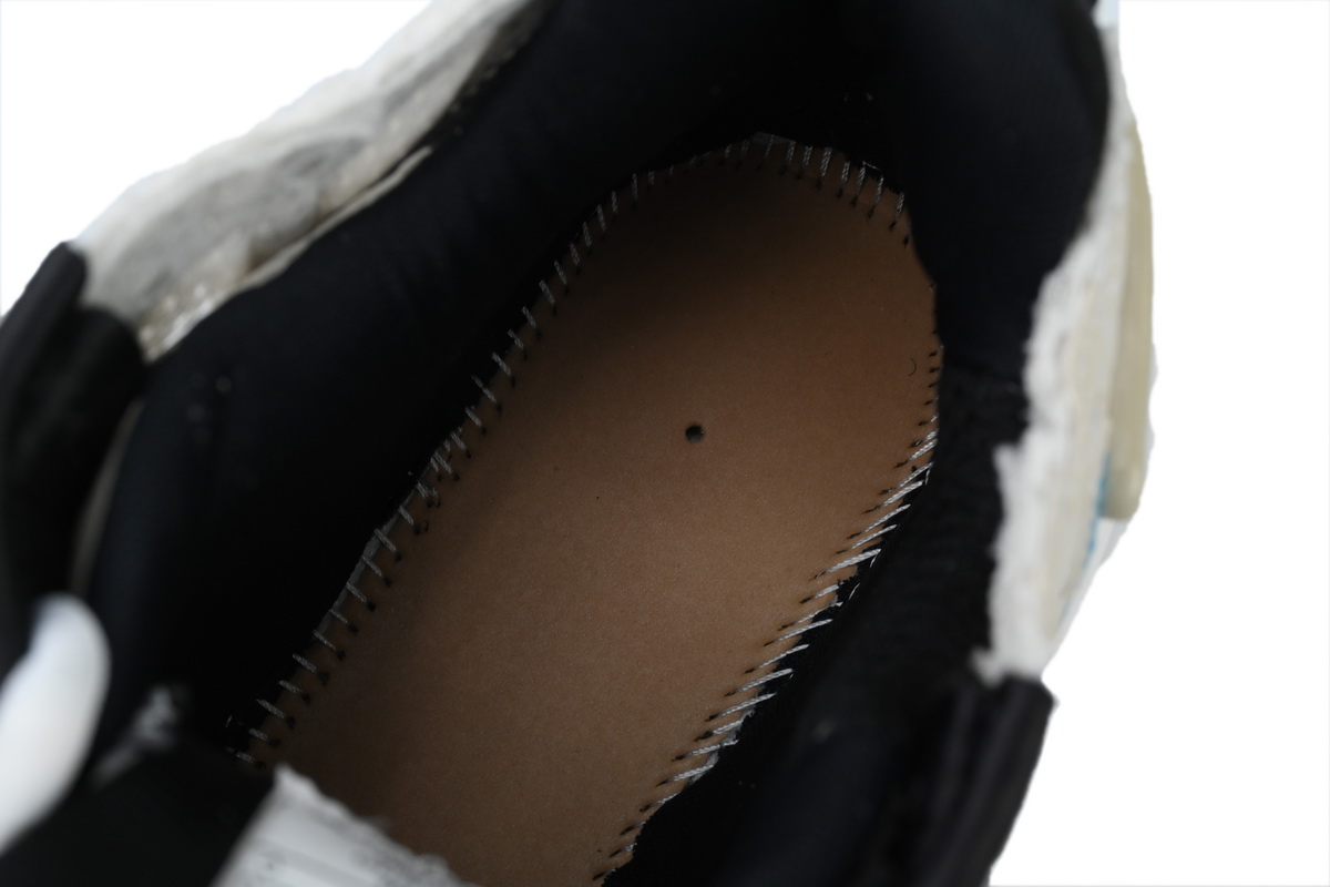 Balenciaga Runner Beige Grey Blue 677403 W0RB6 2028