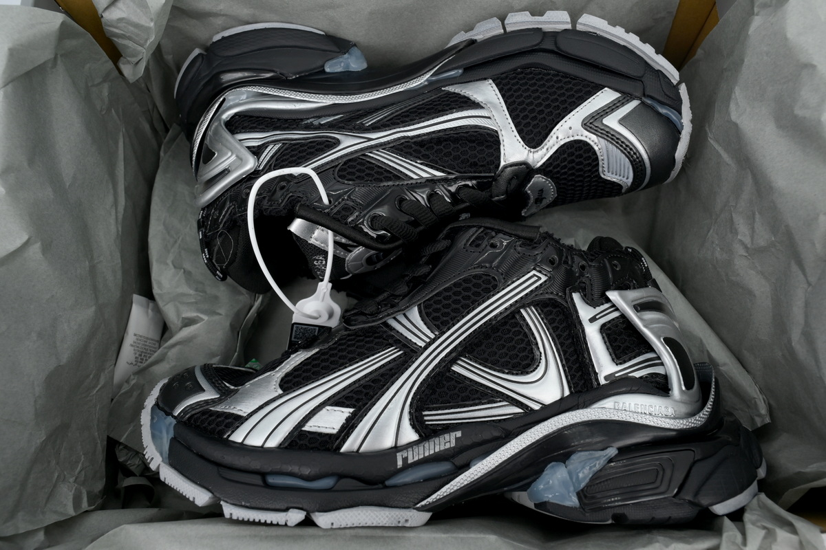 Balenciaga Runner Dark Gray 772767 W3RNY 0322