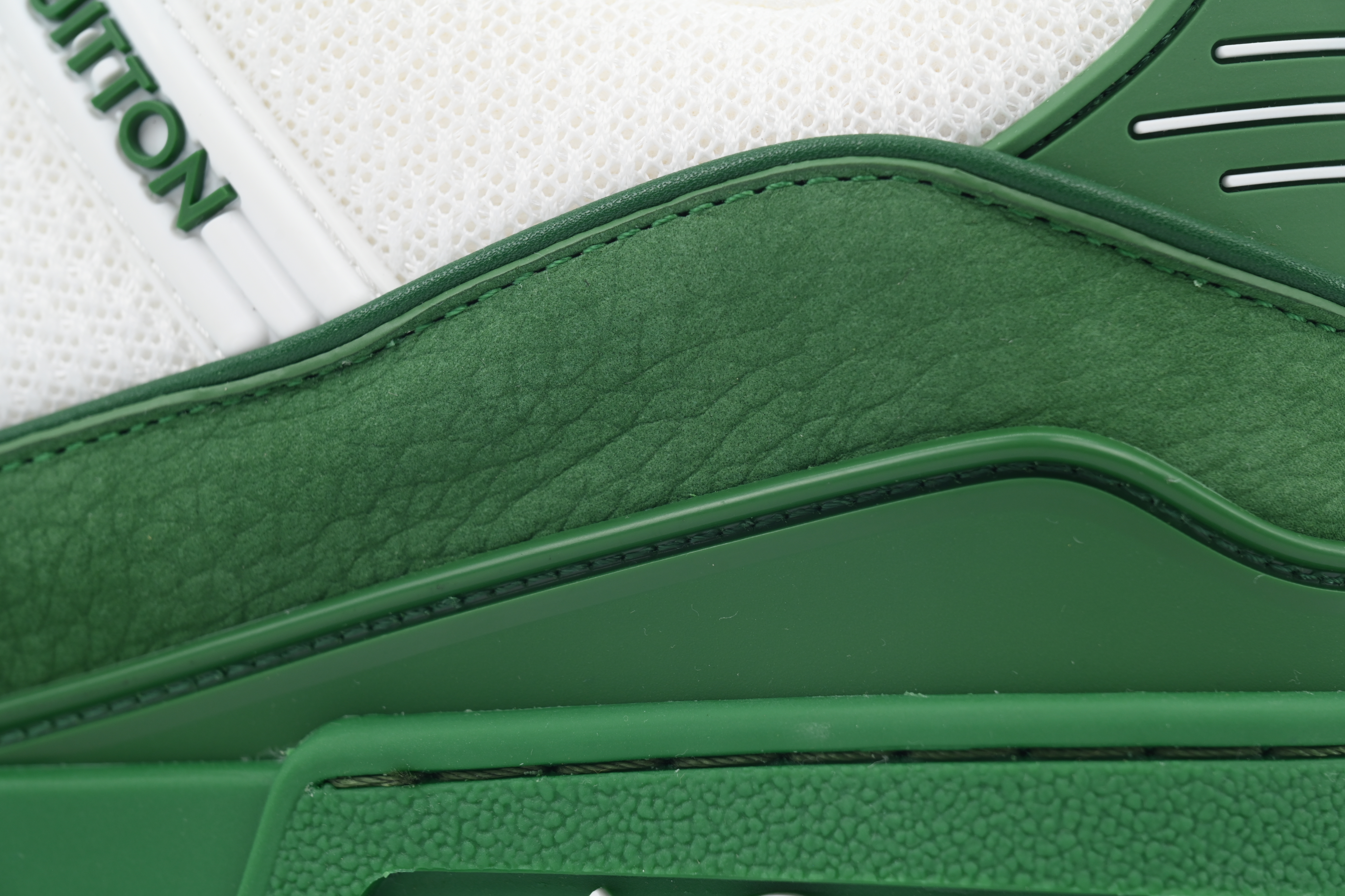 Louis Vuitton Trainer White Green