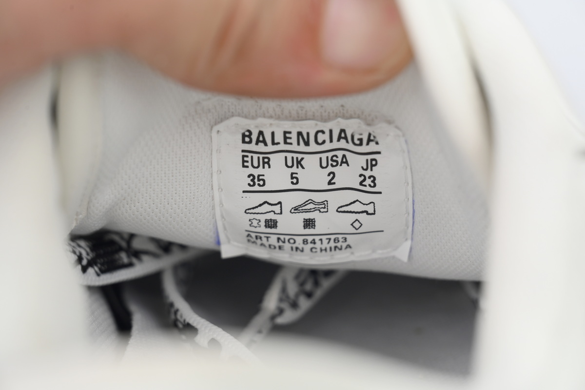 Balenciaga Hamptons Worn-out Trainers White 841765 WCURB 9141