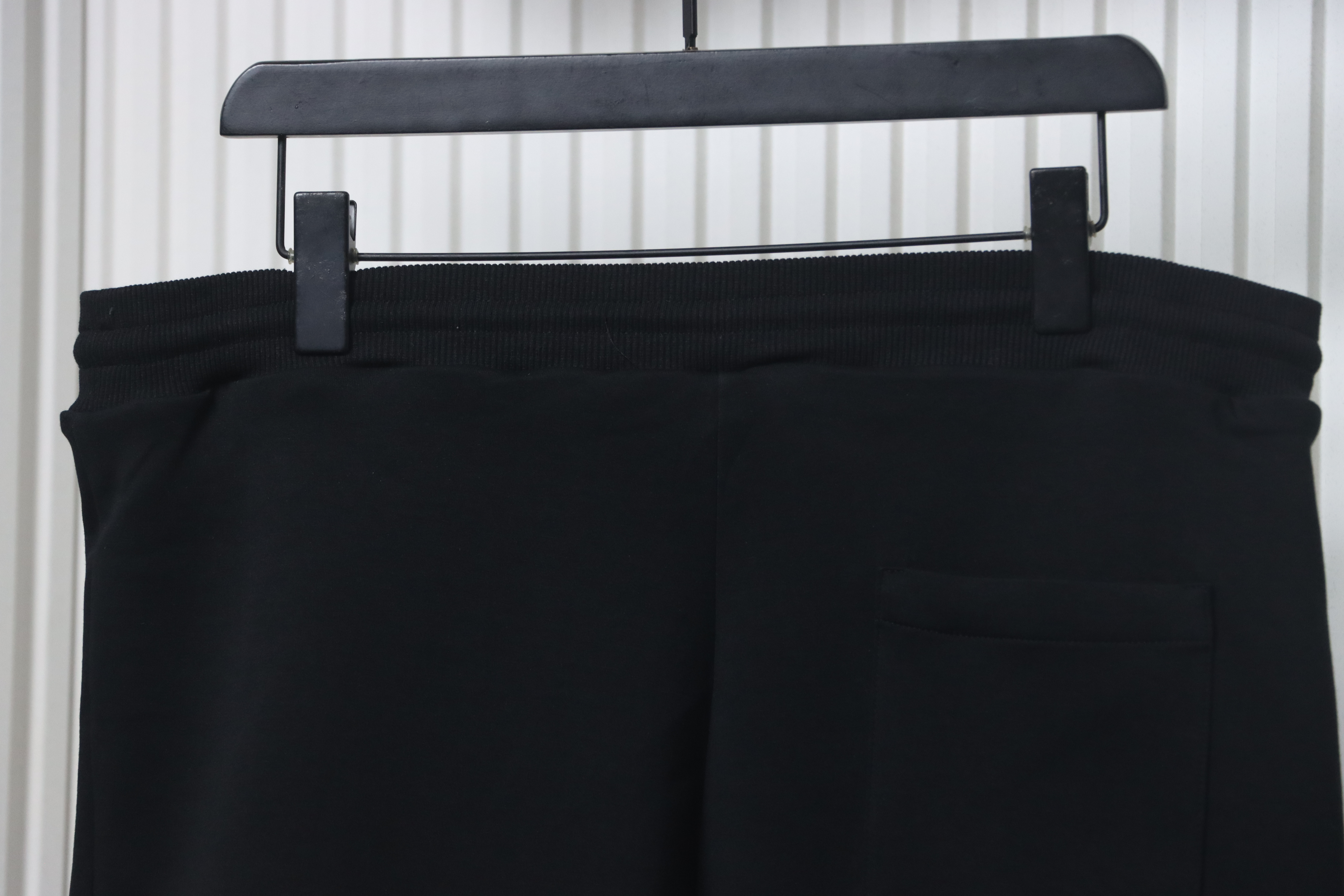 Louis Vuitton Pearl Pendant Embroidered Jersey Black Shorts