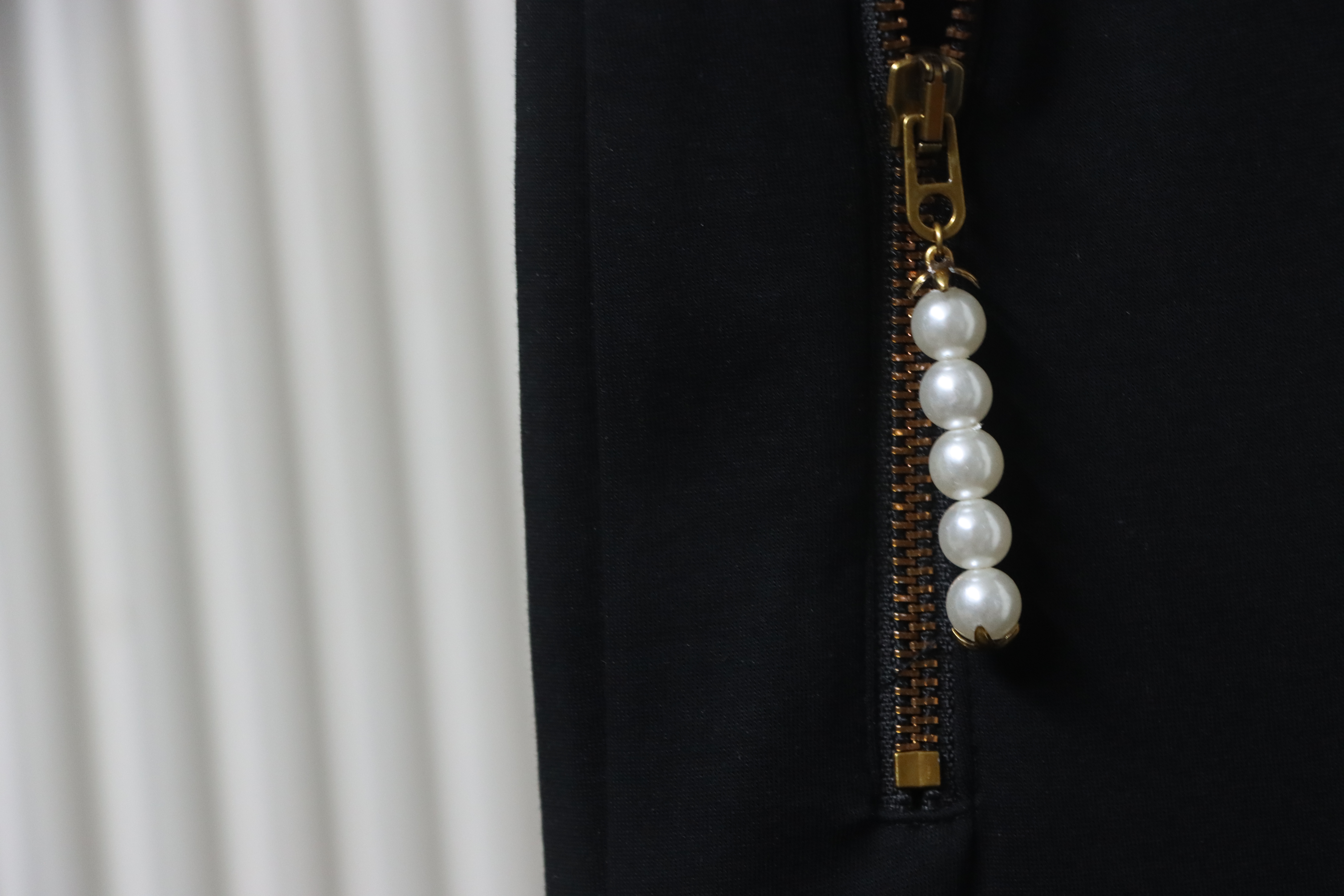 Louis Vuitton Pearl Pendant Embroidered Jersey Black Shorts