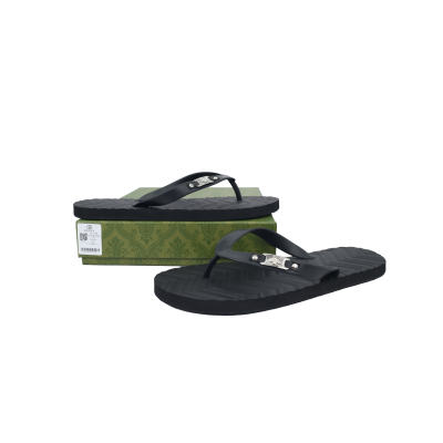 Gucci Flip Flops Black 01