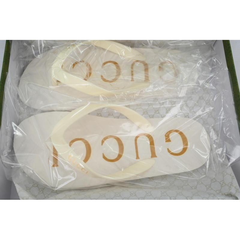 Gucci Flip Flops Logo Bottom Beige