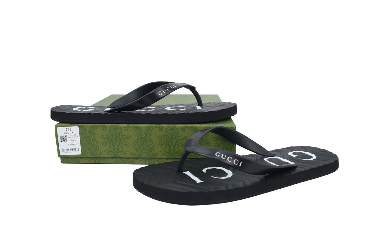 Gucci Flip Flops Logo Bottom Black