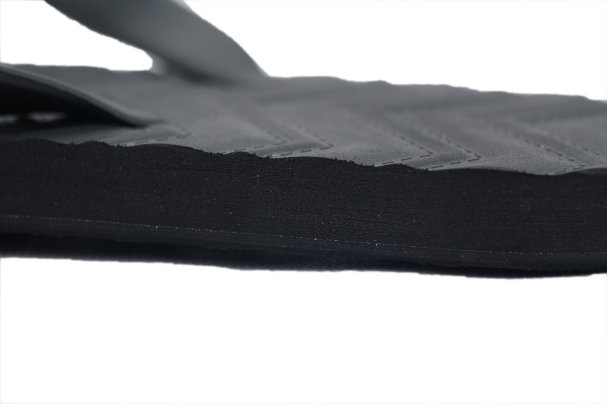 Gucci Slippers Silver Black