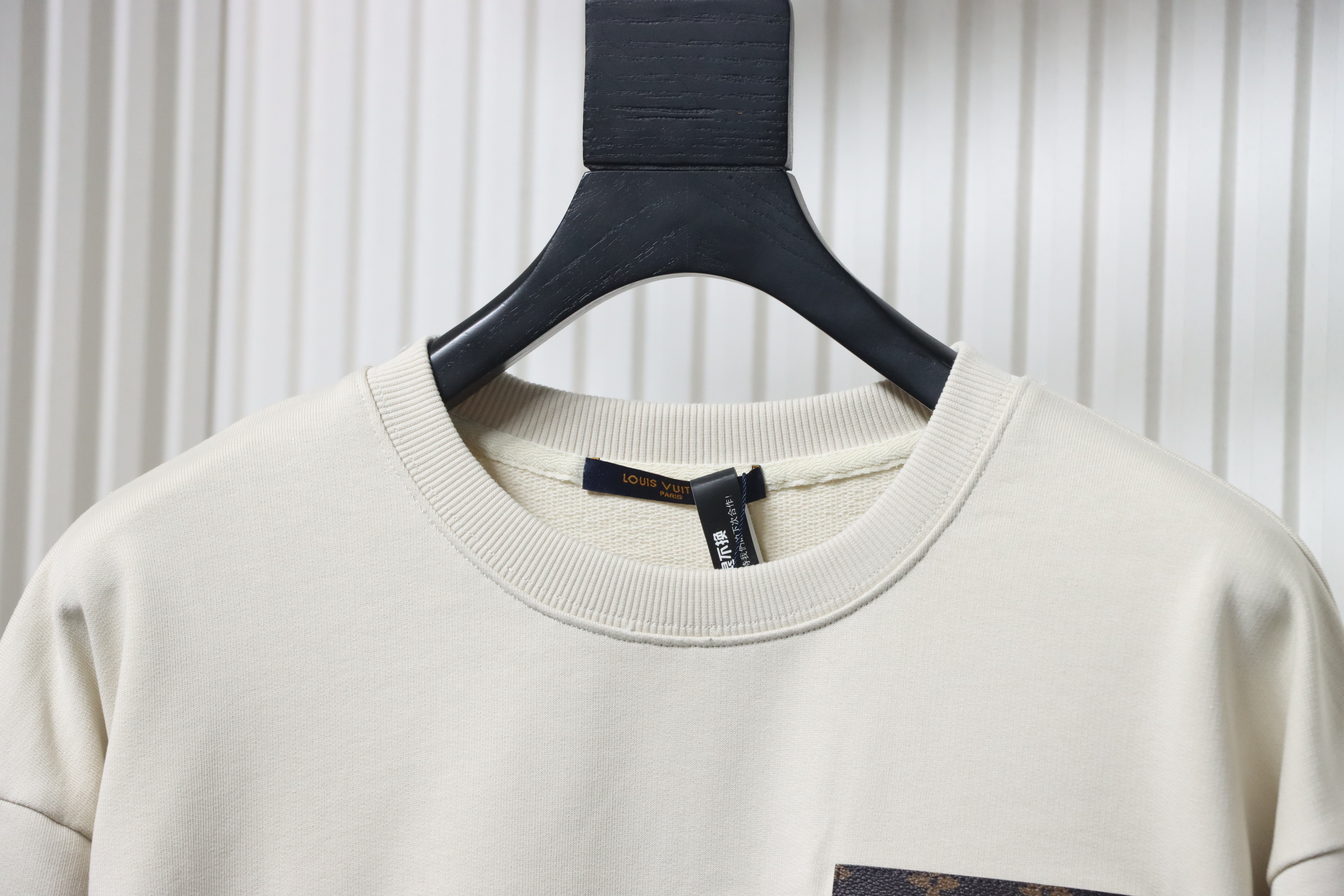 Louis Vuitton White Cotton Sweatshirt With Leather Patch On The Pocket