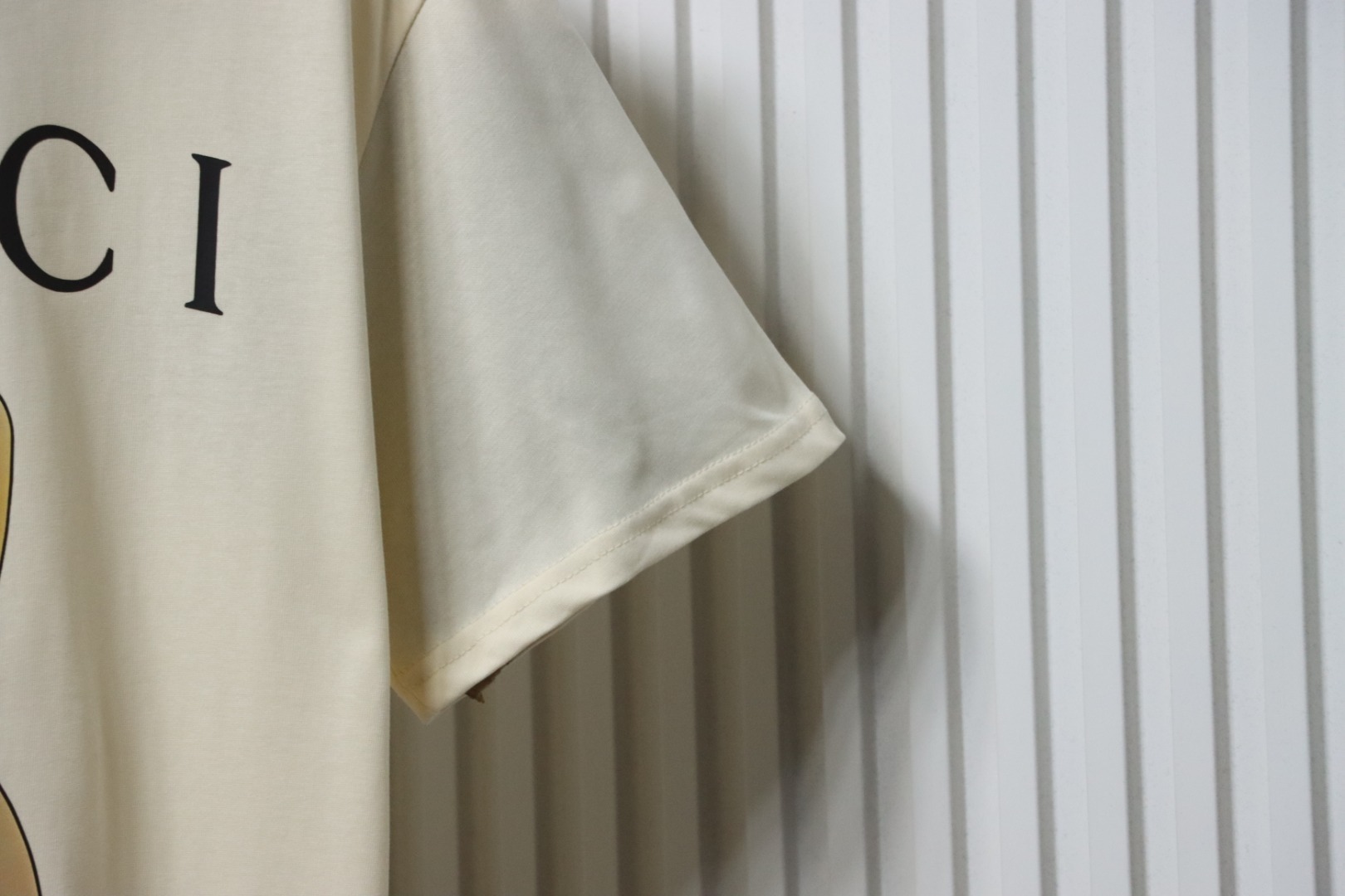 Gucci Baby Pig Printed Cotton T-shirt In Light Yellow