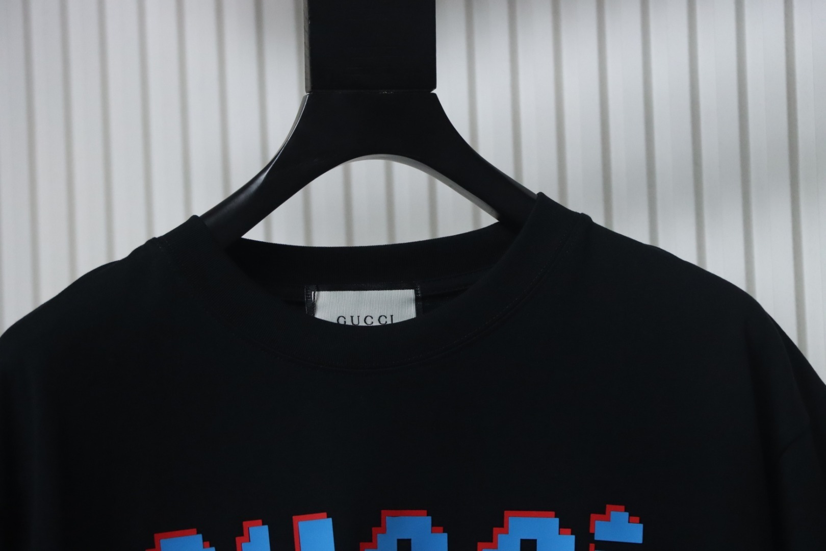 Gucci Blue Letter Printed Cotton T-shirt In Black