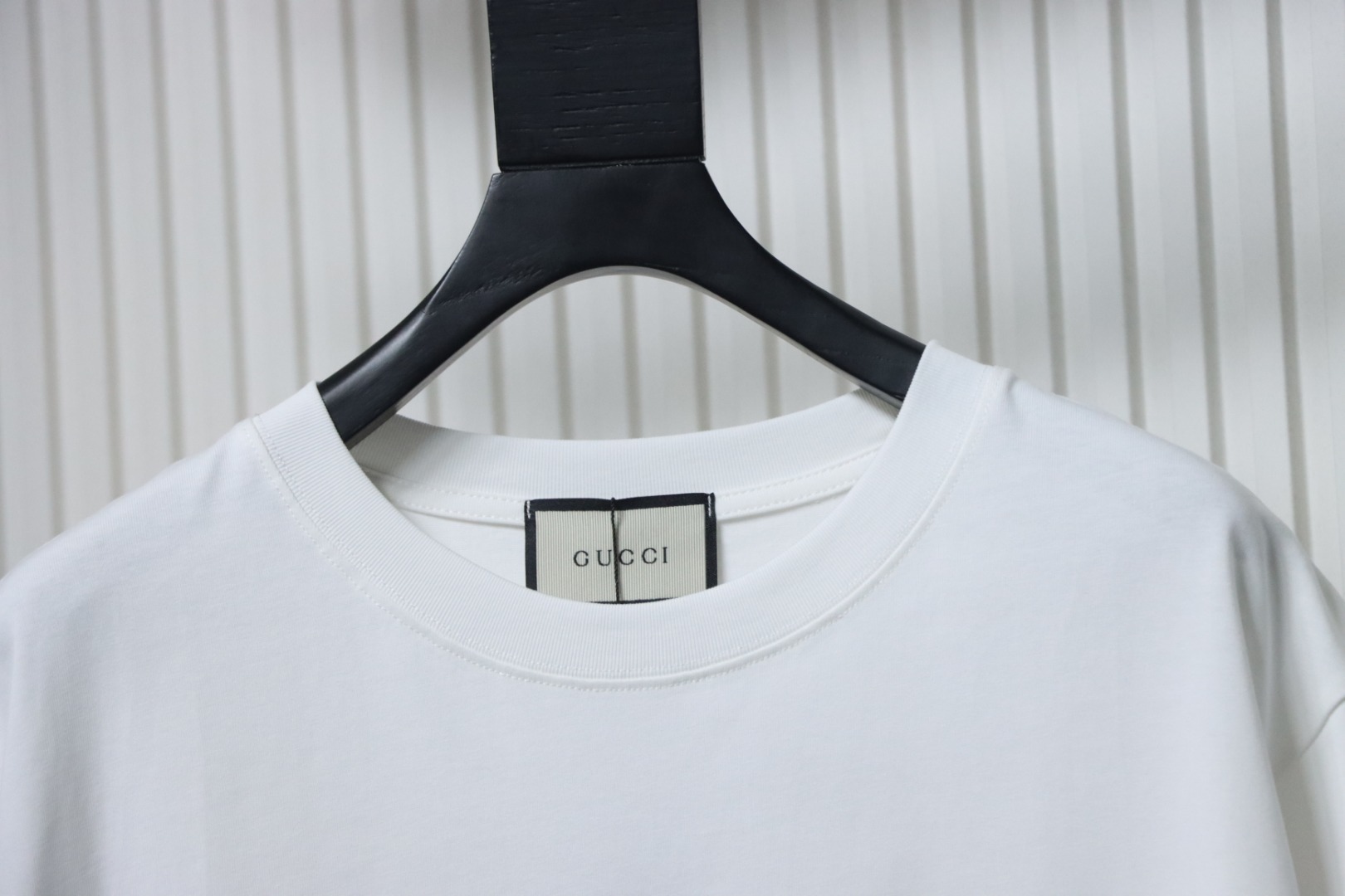 Gucci Blue Letter Printed Cotton T-shirt In White