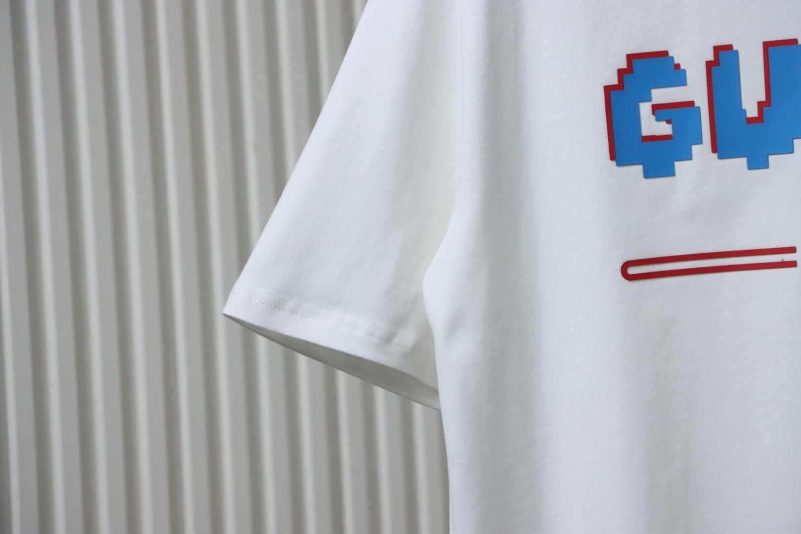 Gucci Blue Letter Printed Cotton T-shirt In White