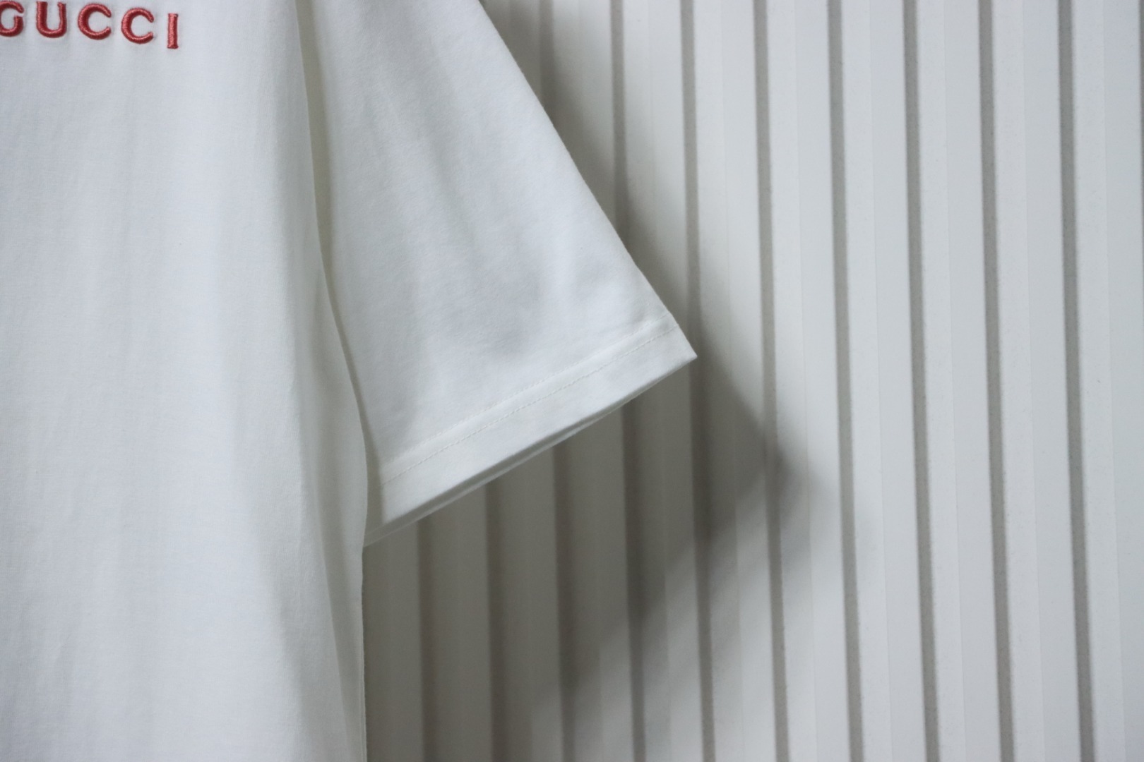 Gucci Small Label Pink Embroidery T-shirt White