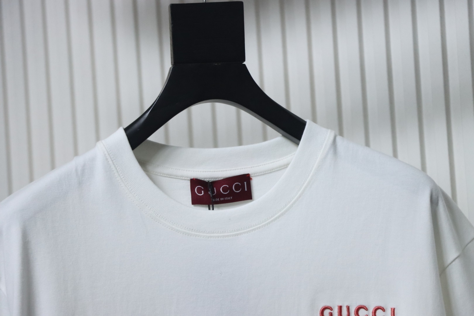 Gucci Small Label Pink Embroidery T-shirt White