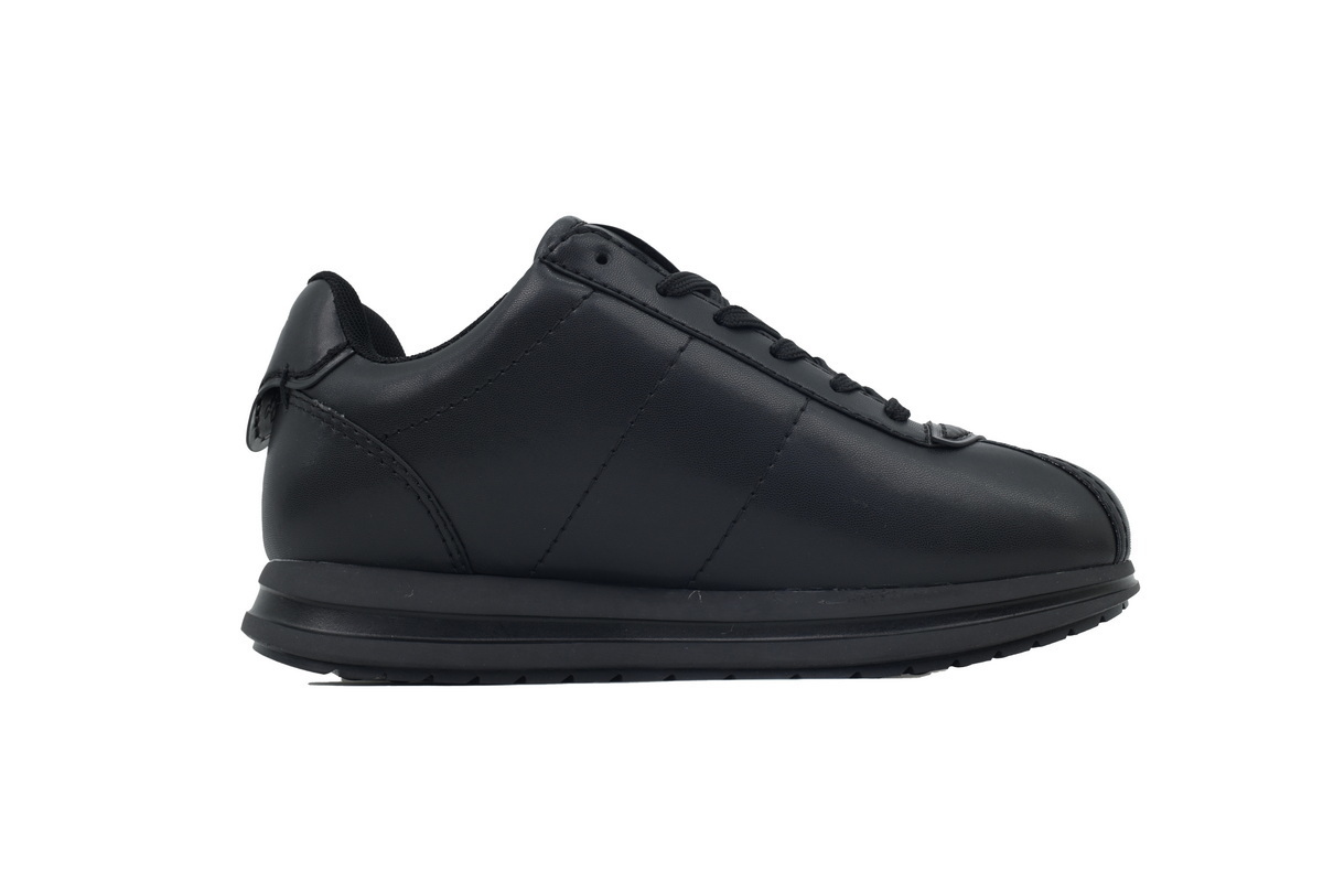 LV BUTTERSOFT Sneaker Lambskin/Plain Calf Leather Black 1AIKEO