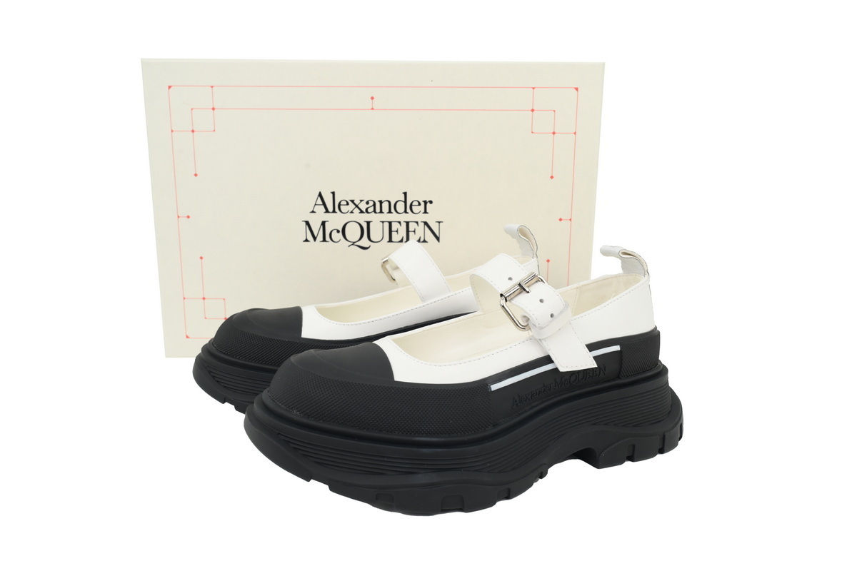 Alexander McQueen Women's Tread Slick Mary Jane In White