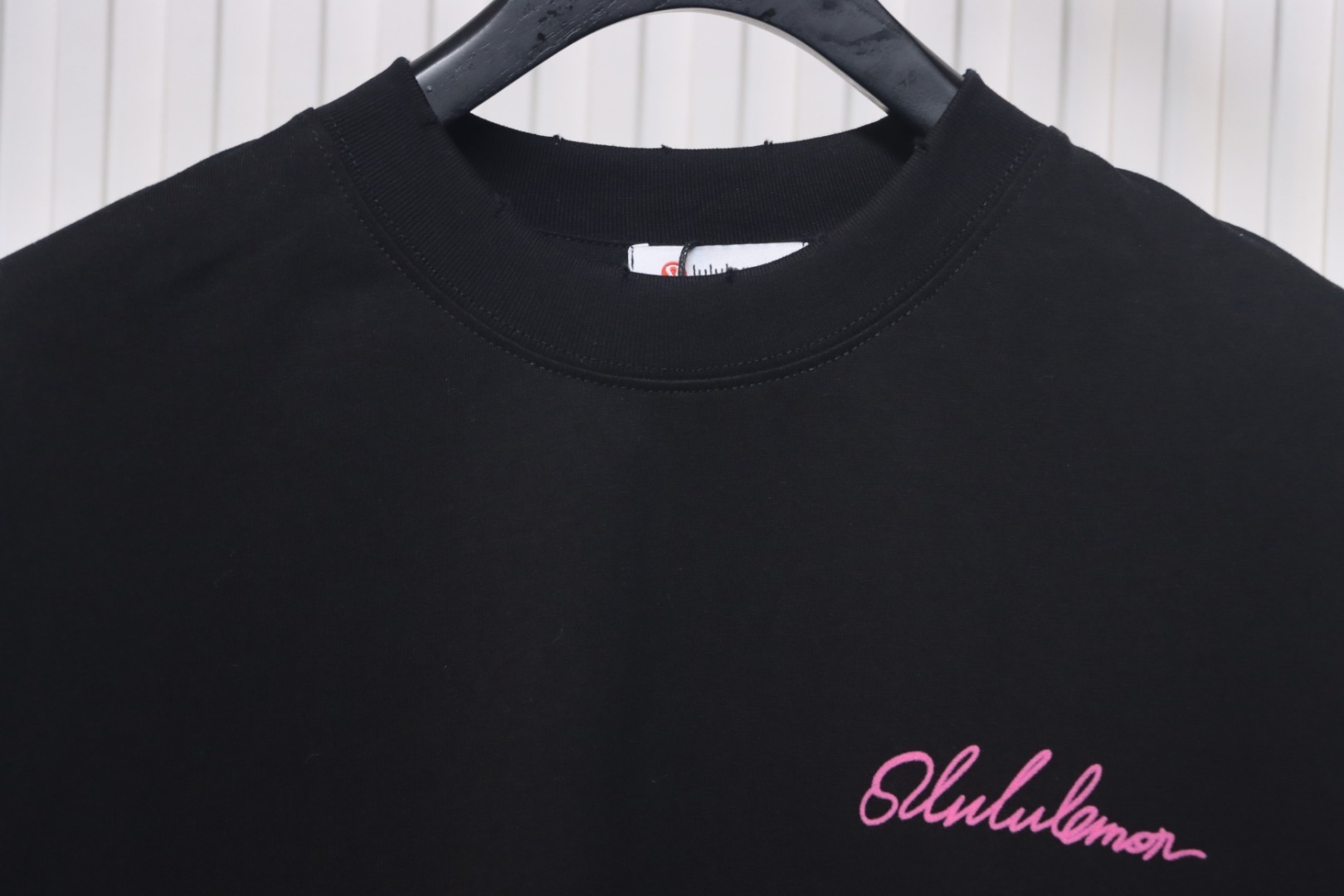 Lululemon Lettering T-Shirt Black
