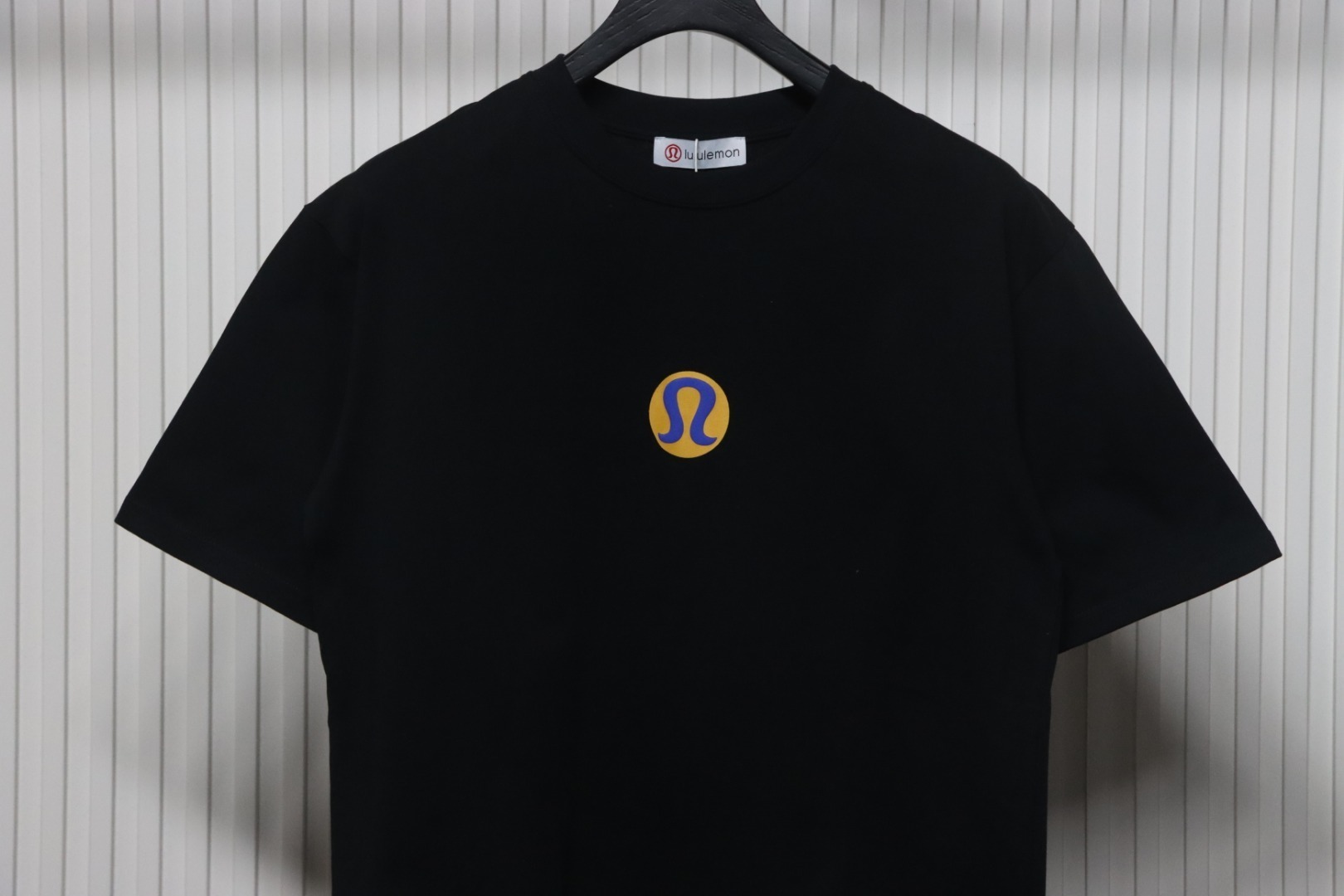 Lululemon Logo Print T-Shirt Black