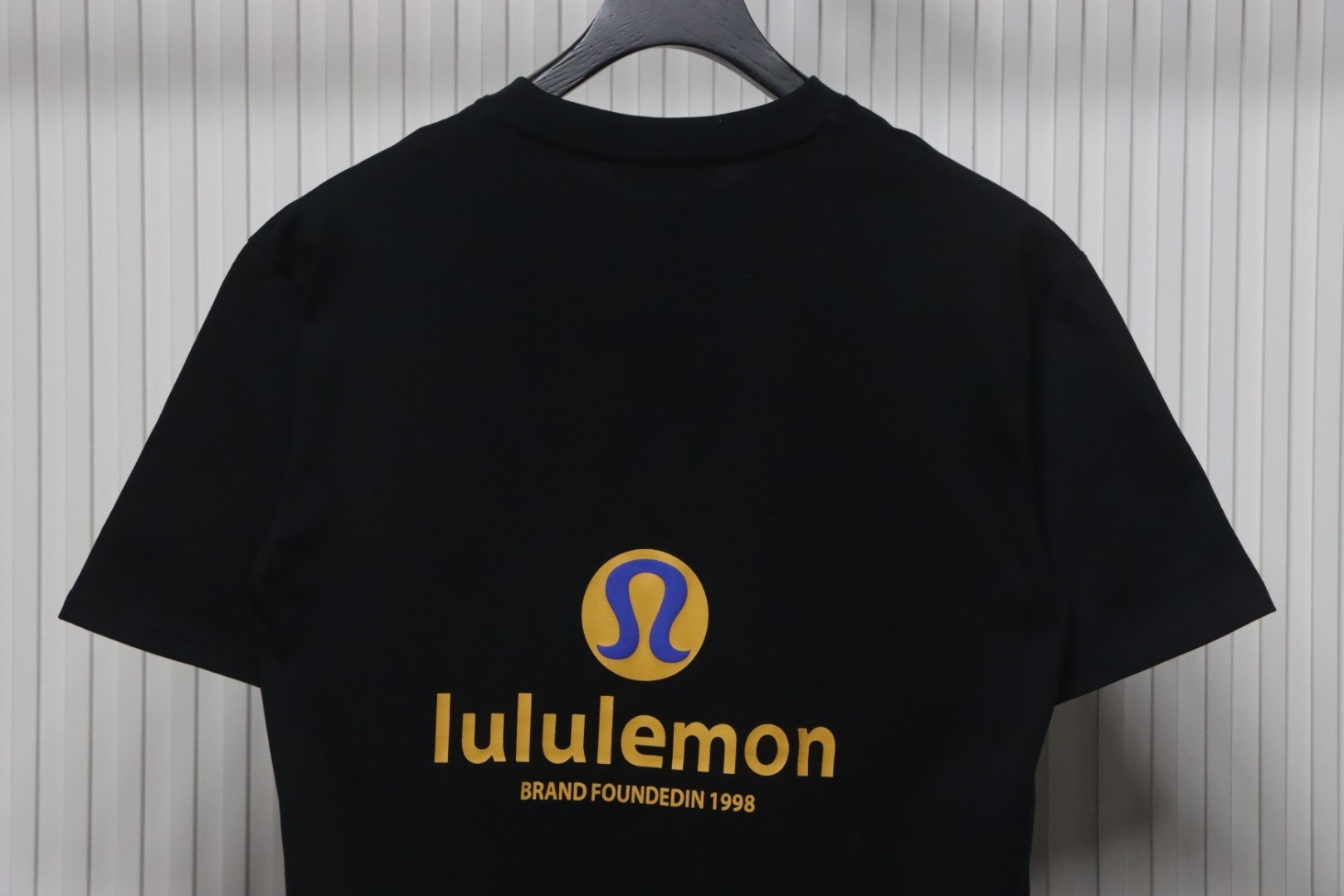 Lululemon Logo Print T-Shirt Black